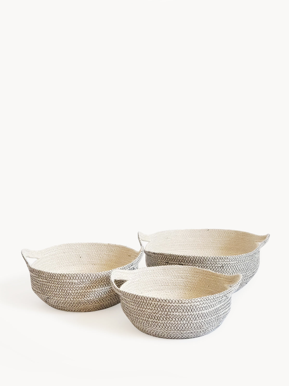 Amari Fruit Bowl - Black - Chickadees Wooden Toys