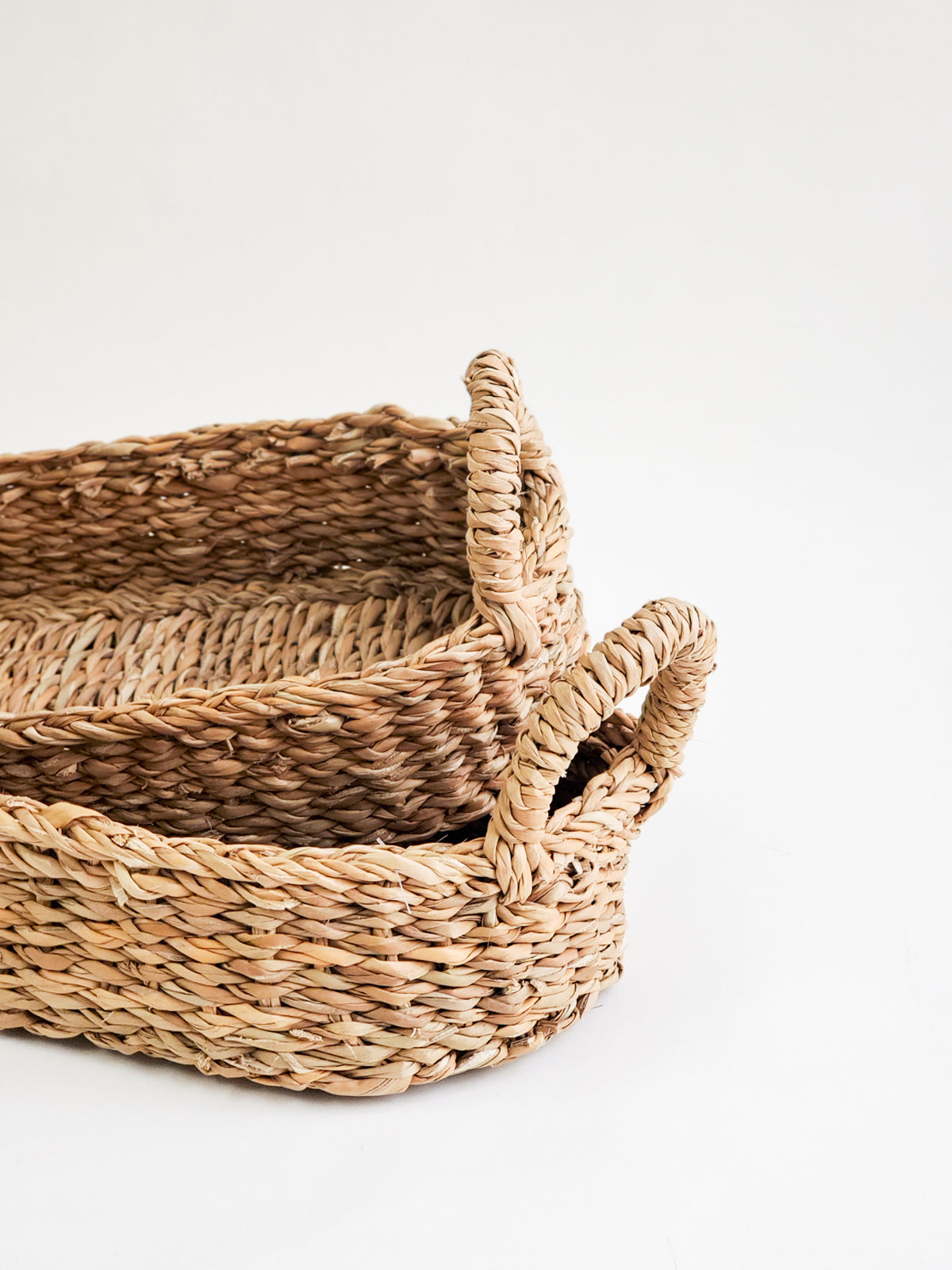 Savar Bread Basket with Natural Handle - Chickadees Wooden Toys