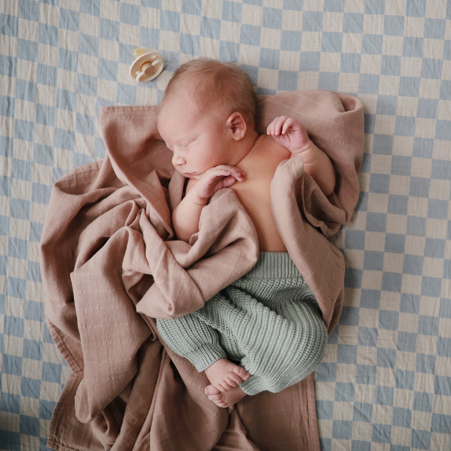 Extra Soft Muslin Crib Sheet - Chickadees Wooden Toys