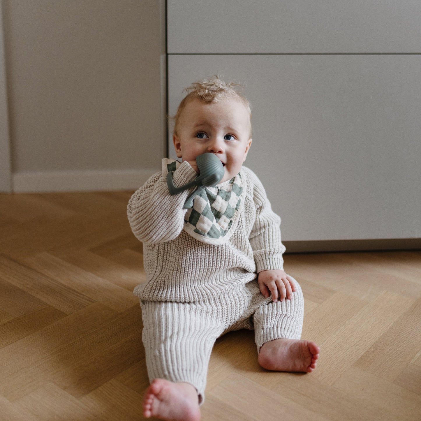 Chunky Knit Sweater - Chickadees Wooden Toys
