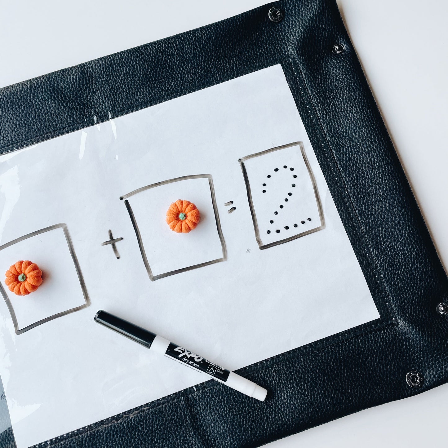 The Play Mat (onyx) - Chickadees Wooden Toys