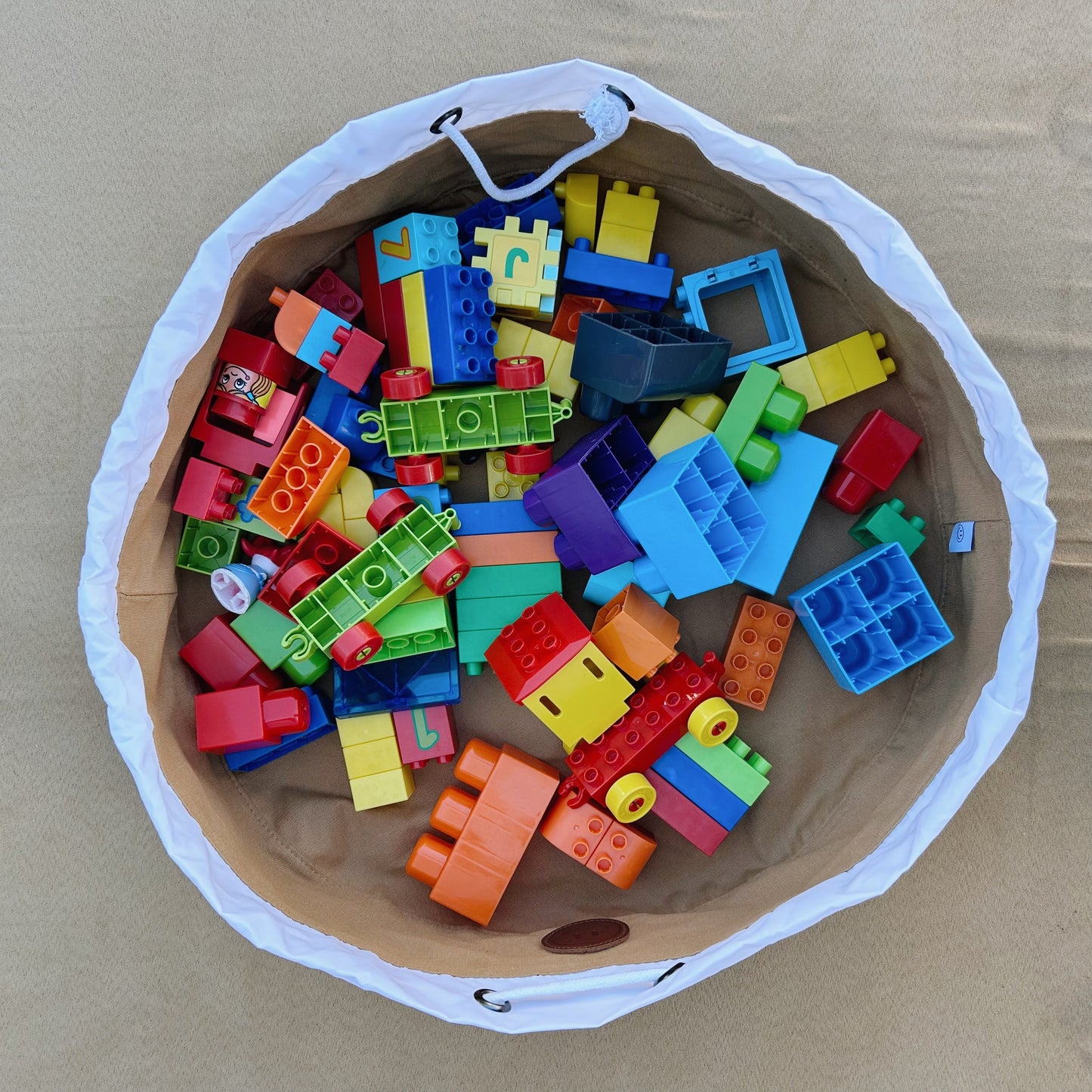 The Cinch (camel/onyx) - Chickadees Wooden Toys