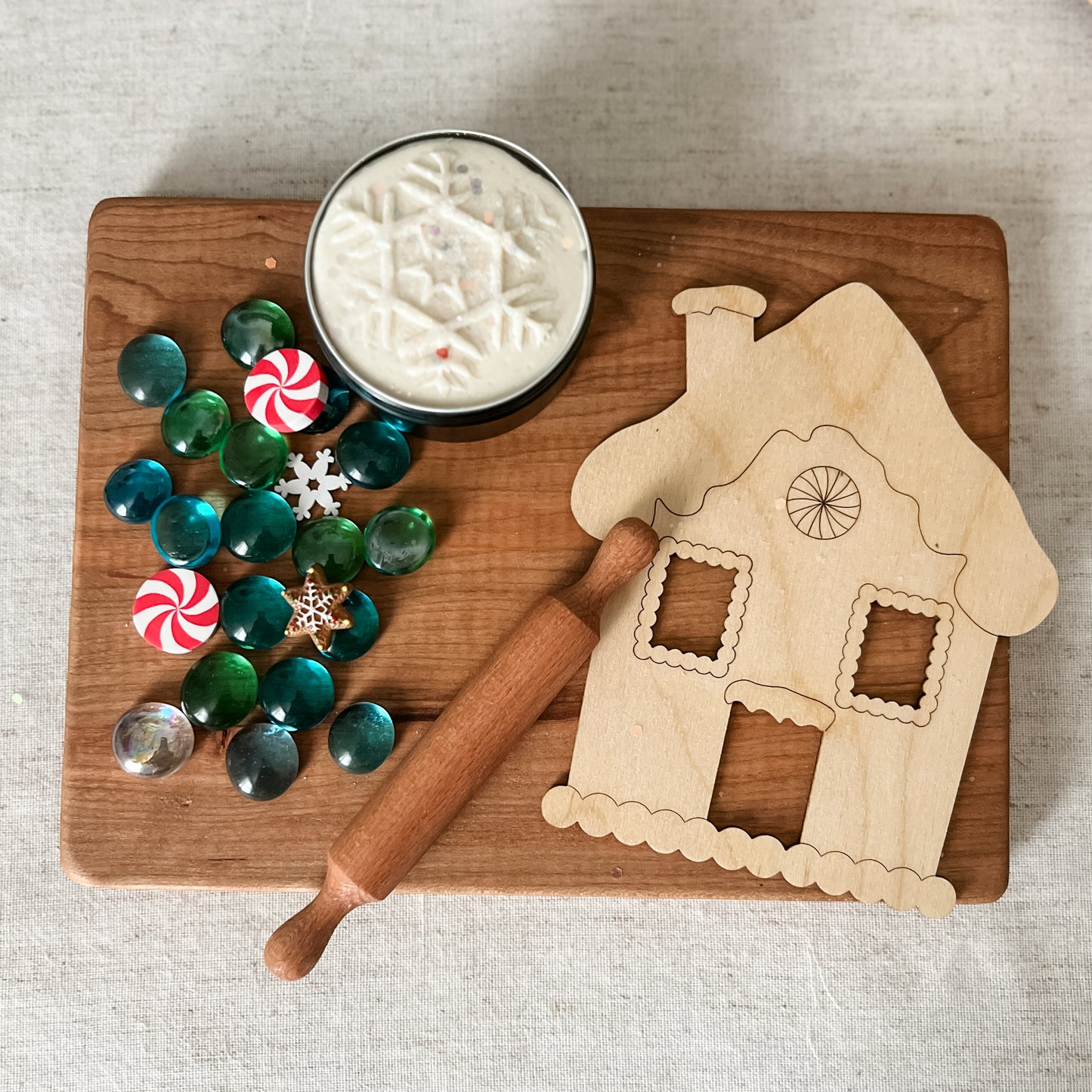 Gingerbread House Play Dough Kit