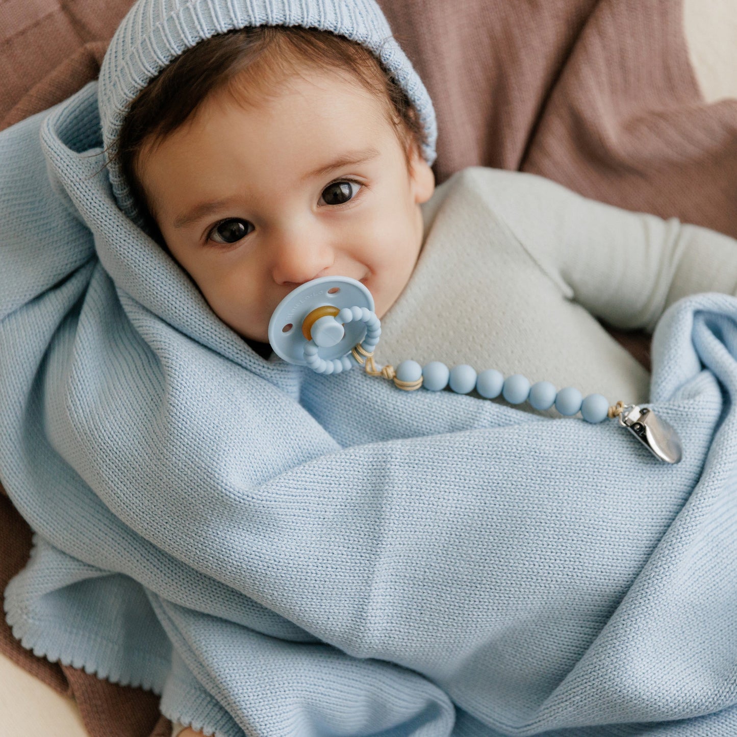 Luxe Collection 100% Organic Cotton Luxury Knit Baby Blanket + Hat Set with Gift Box - Chickadees Wooden Toys