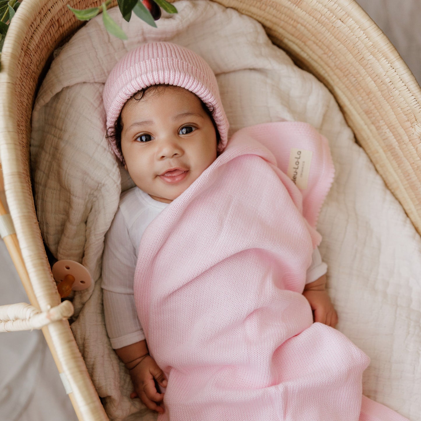 Luxe Collection 100% Organic Cotton Luxury Knit Baby Blanket + Hat Set with Gift Box - Chickadees Wooden Toys