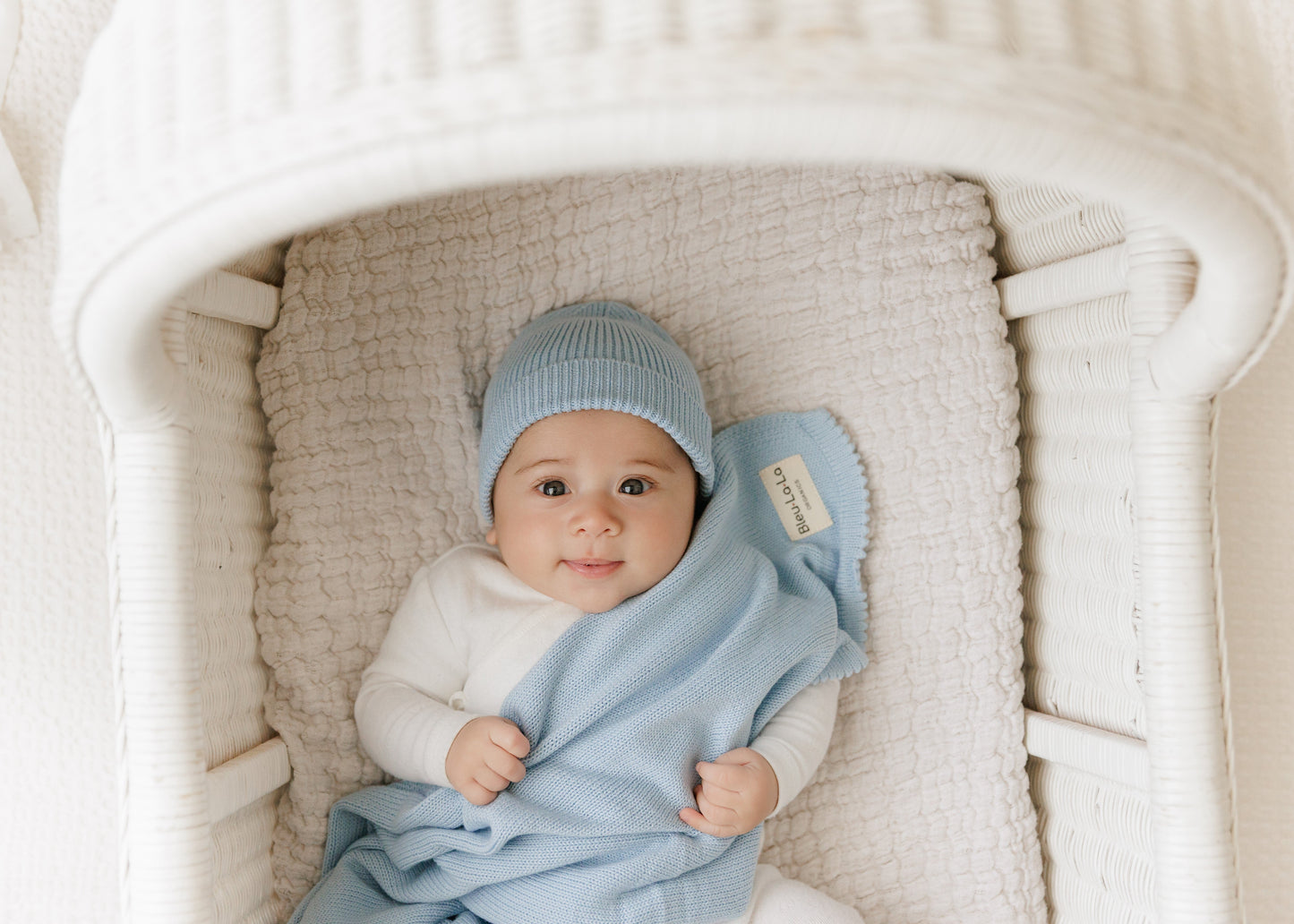 Luxe Collection 100% Organic Cotton Luxury Knit Baby Blanket + Hat Set with Gift Box - Chickadees Wooden Toys