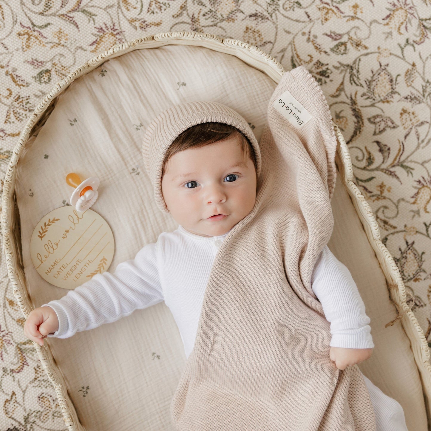 Luxe Collection 100% Organic Cotton Luxury Knit Baby Blanket + Hat Set with Gift Box - Chickadees Wooden Toys
