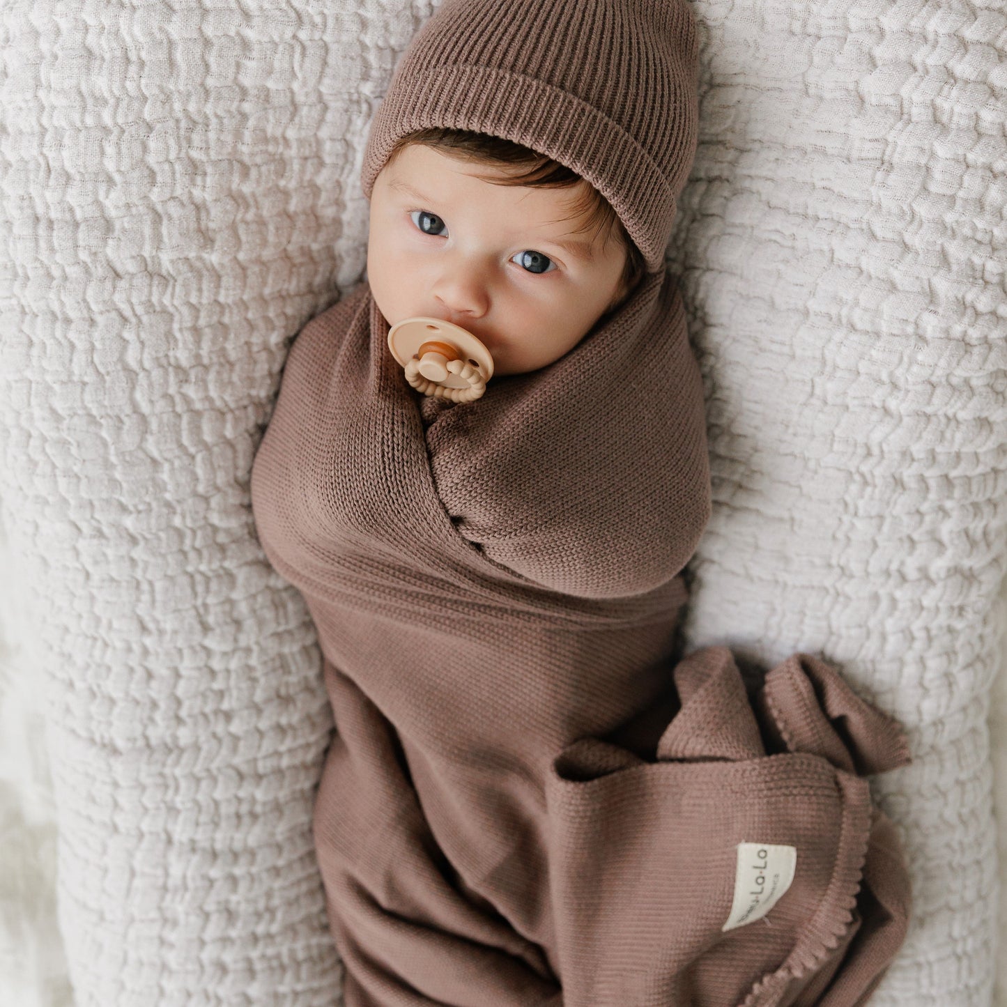 Luxe Collection 100% Organic Cotton Luxury Knit Baby Blanket + Hat Set with Gift Box - Chickadees Wooden Toys
