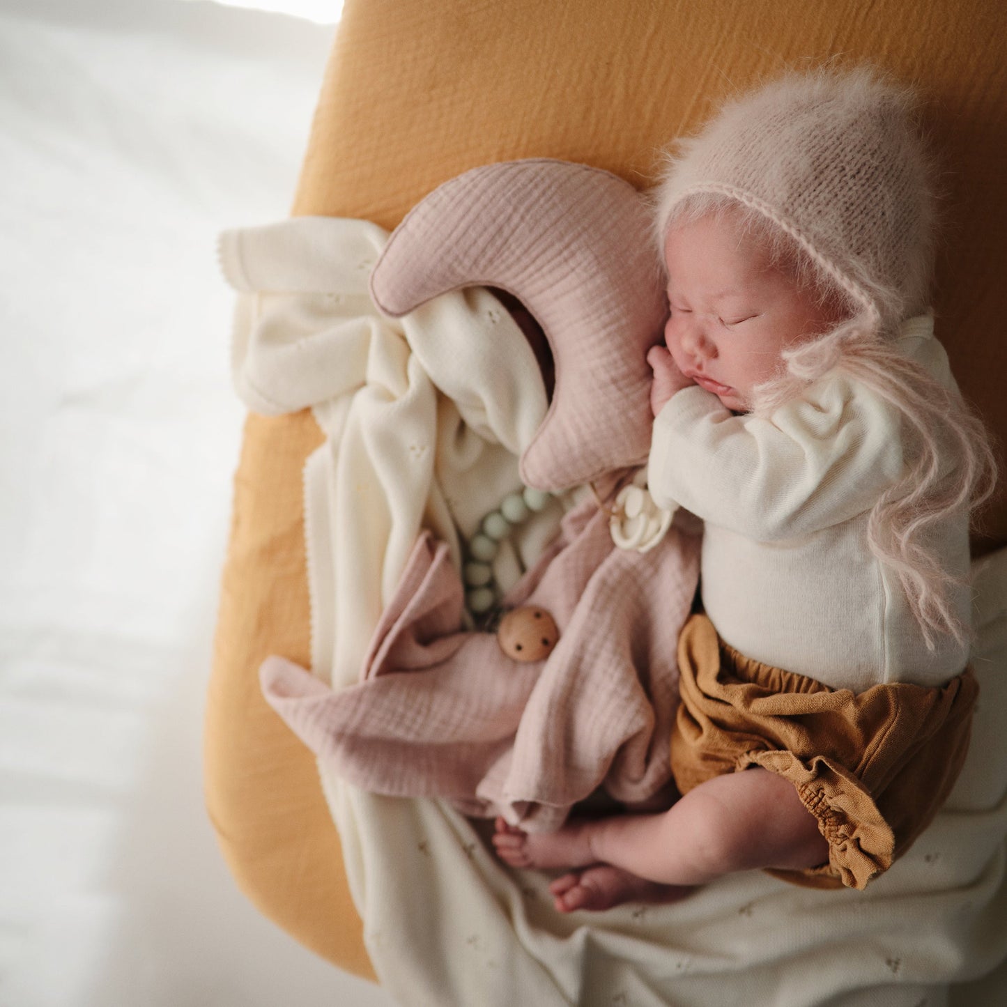 Extra Soft Muslin Crib Sheet - Chickadees Wooden Toys