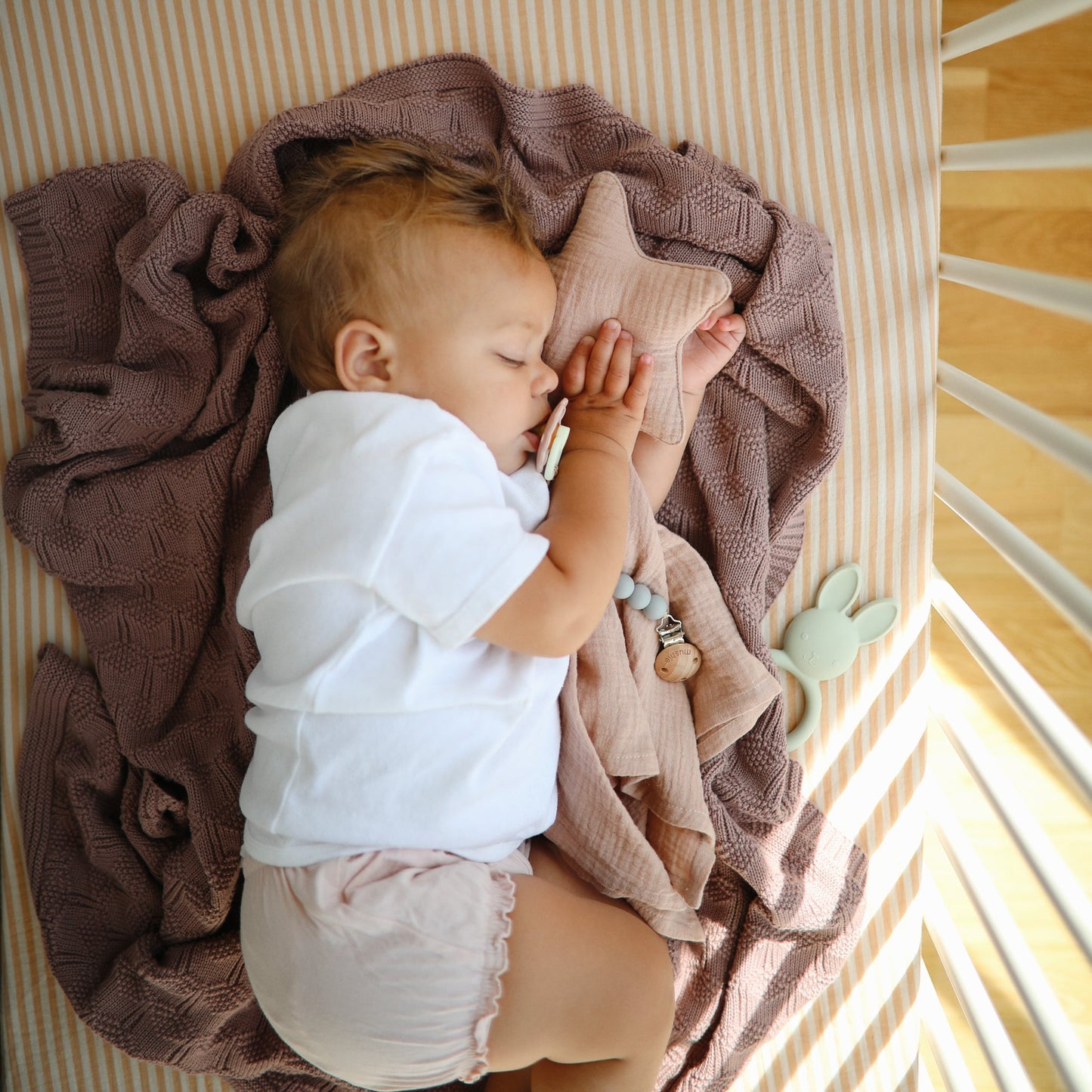Extra Soft Muslin Crib Sheet - Chickadees Wooden Toys