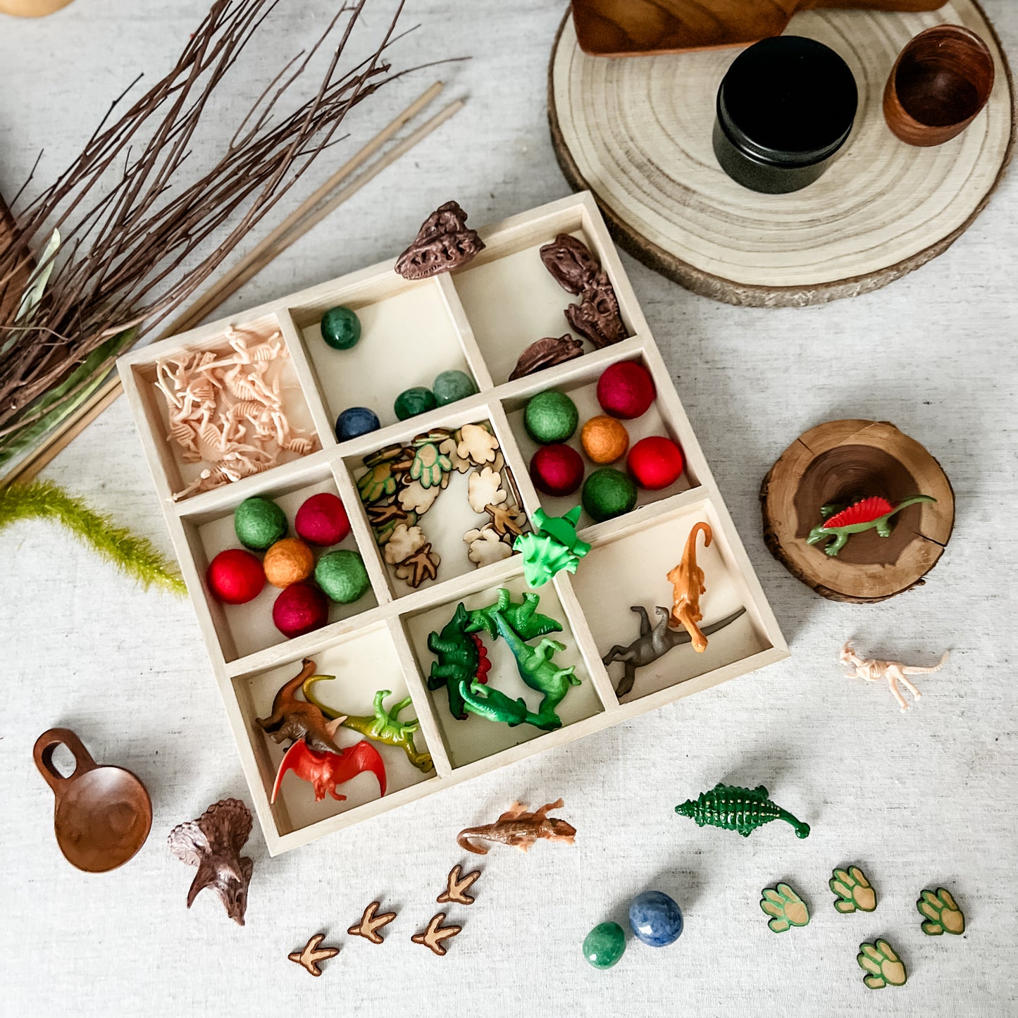 Large Dinosaur Tinker Tray