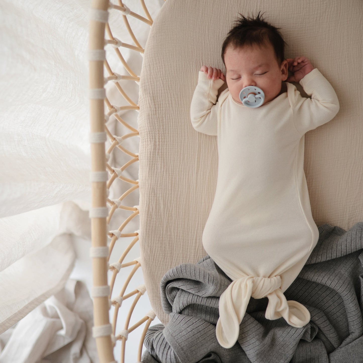 Extra Soft Muslin Crib Sheet - Chickadees Wooden Toys