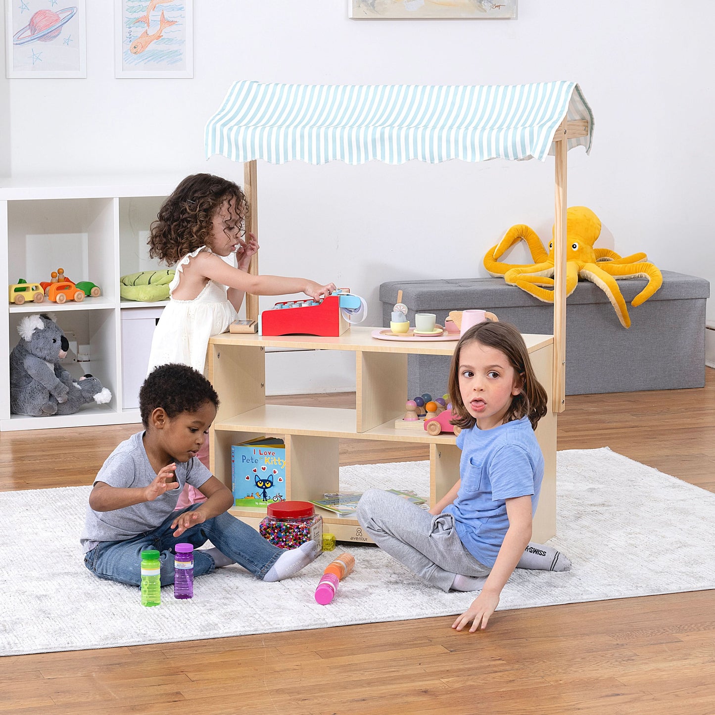 Holly Wooden Market Stand – Kids’ Pretend Play Shop & Display Shelf - Chickadees Wooden Toys