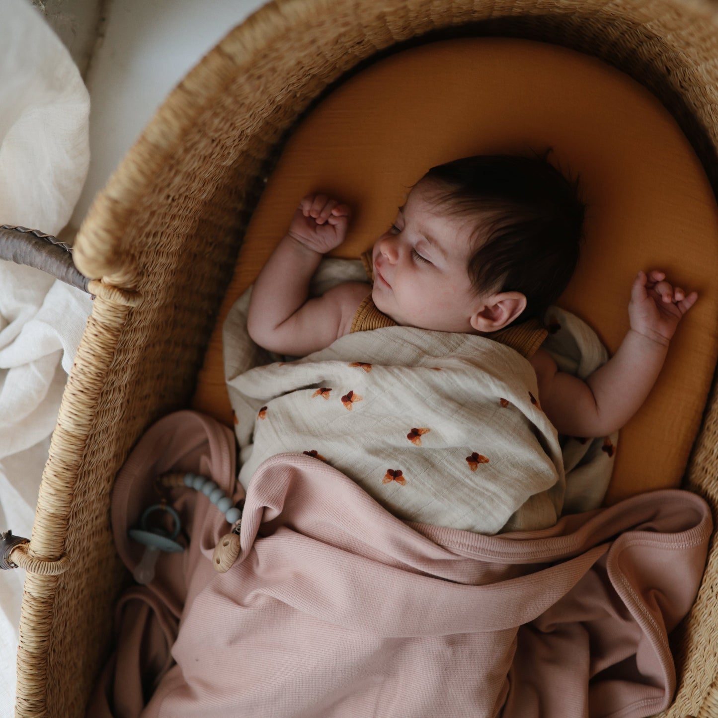 Organic Cotton Muslin Swaddle Blanket - Chickadees Wooden Toys