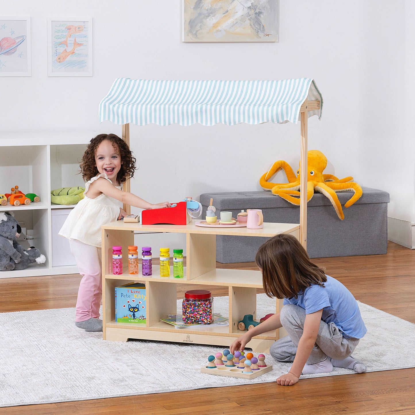 Holly Wooden Market Stand – Kids’ Pretend Play Shop & Display Shelf - Chickadees Wooden Toys