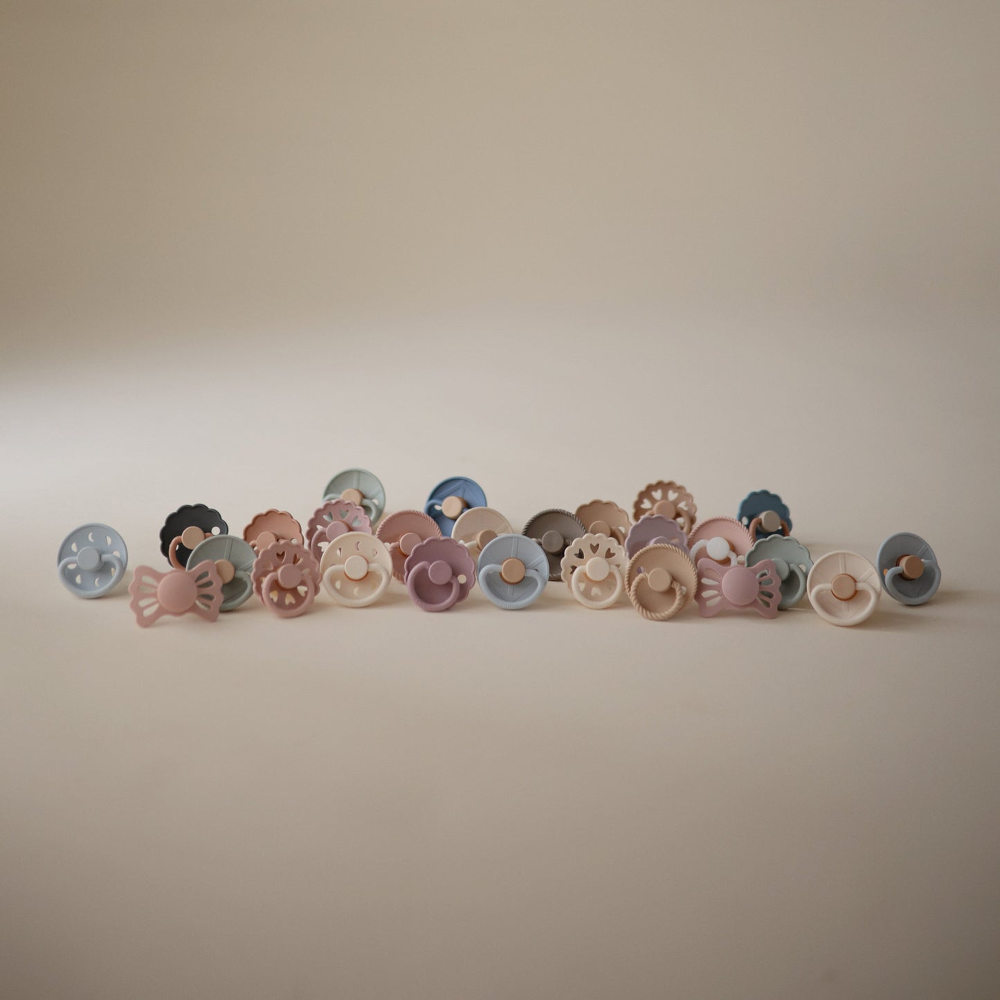 FRIGG Natural Rubber Pacifier 4-Pack - Chickadees Wooden Toys