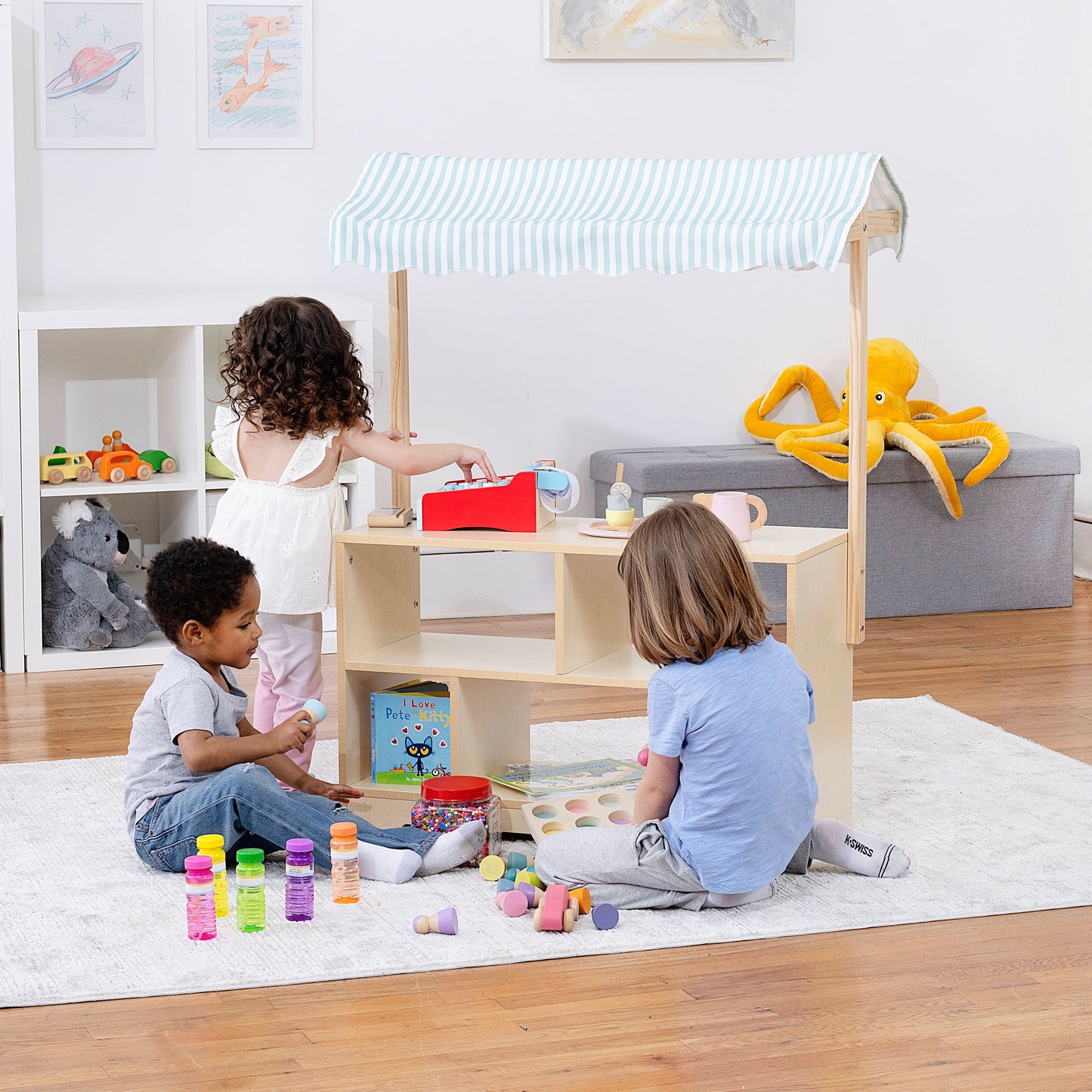 Holly Wooden Market Stand – Kids’ Pretend Play Shop & Display Shelf - Chickadees Wooden Toys