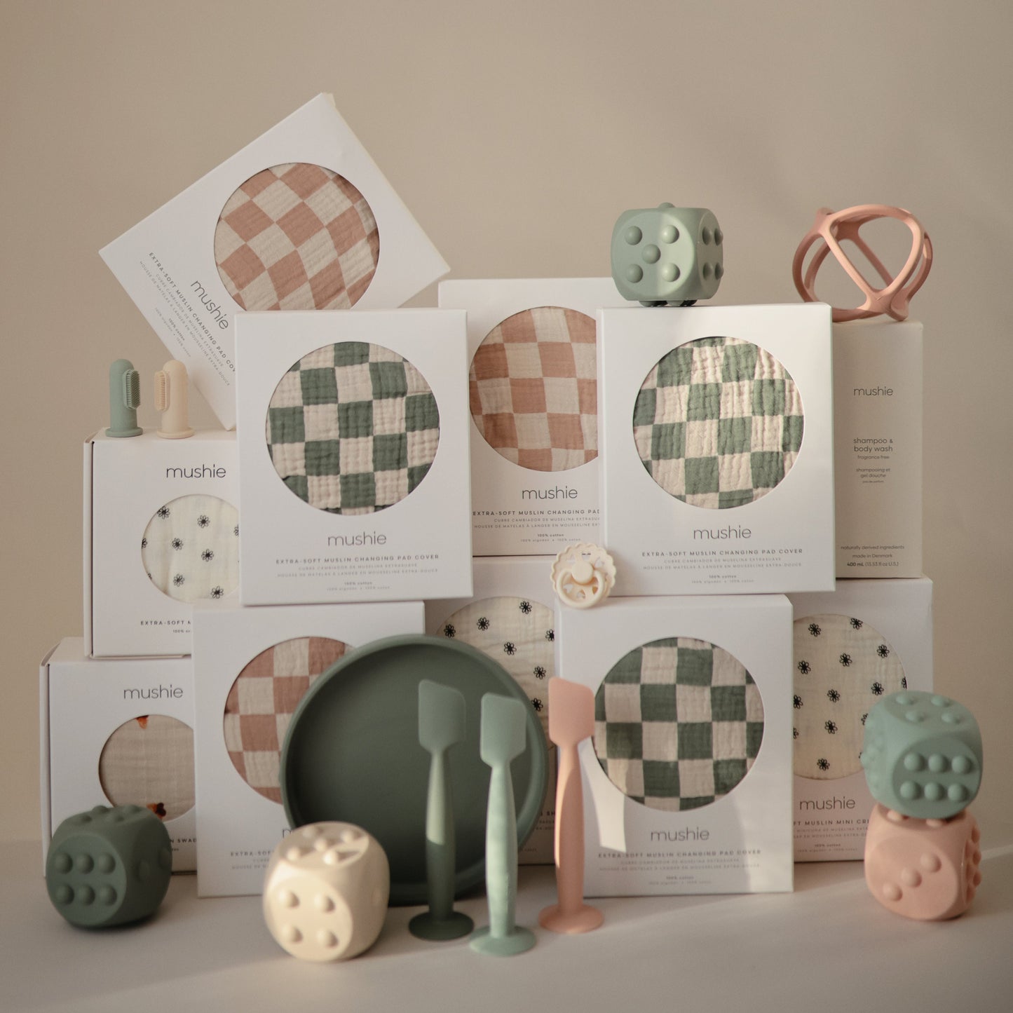 Dice Press Toy - Chickadees Wooden Toys