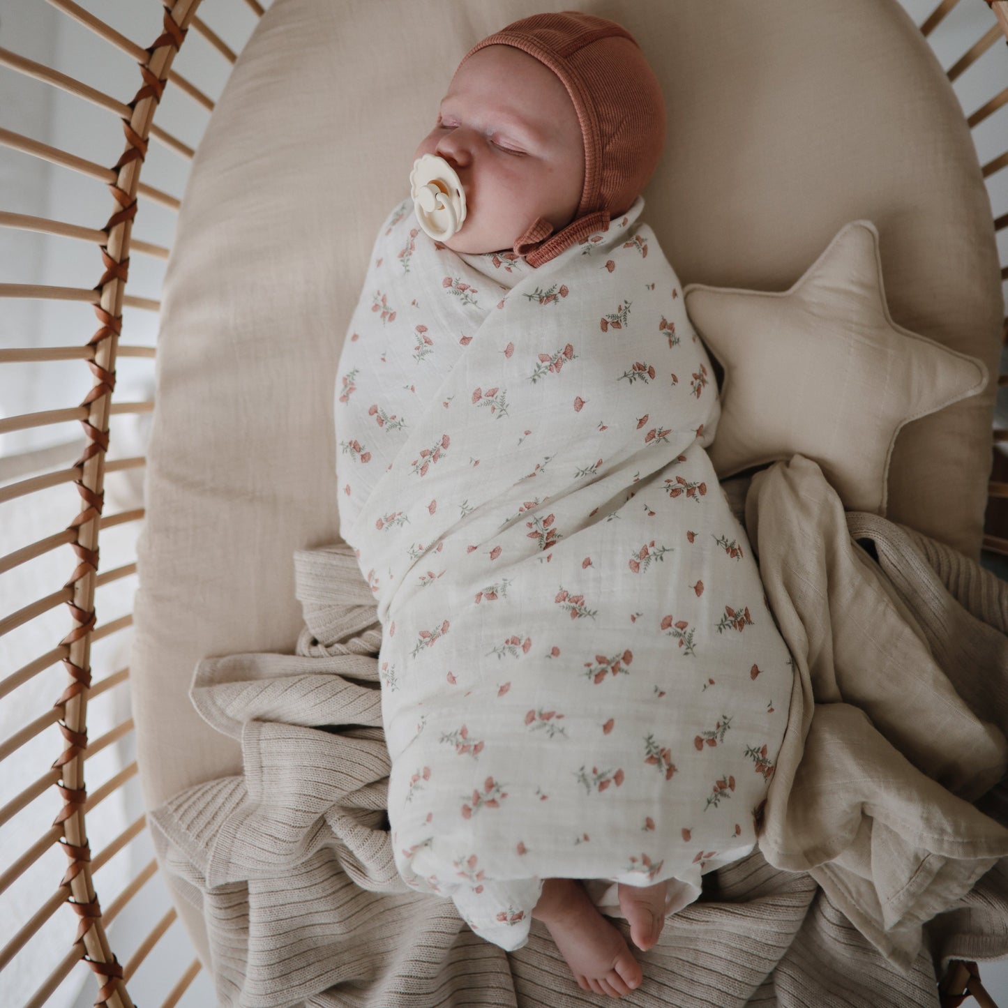 Organic Cotton Muslin Swaddle Blanket - Chickadees Wooden Toys
