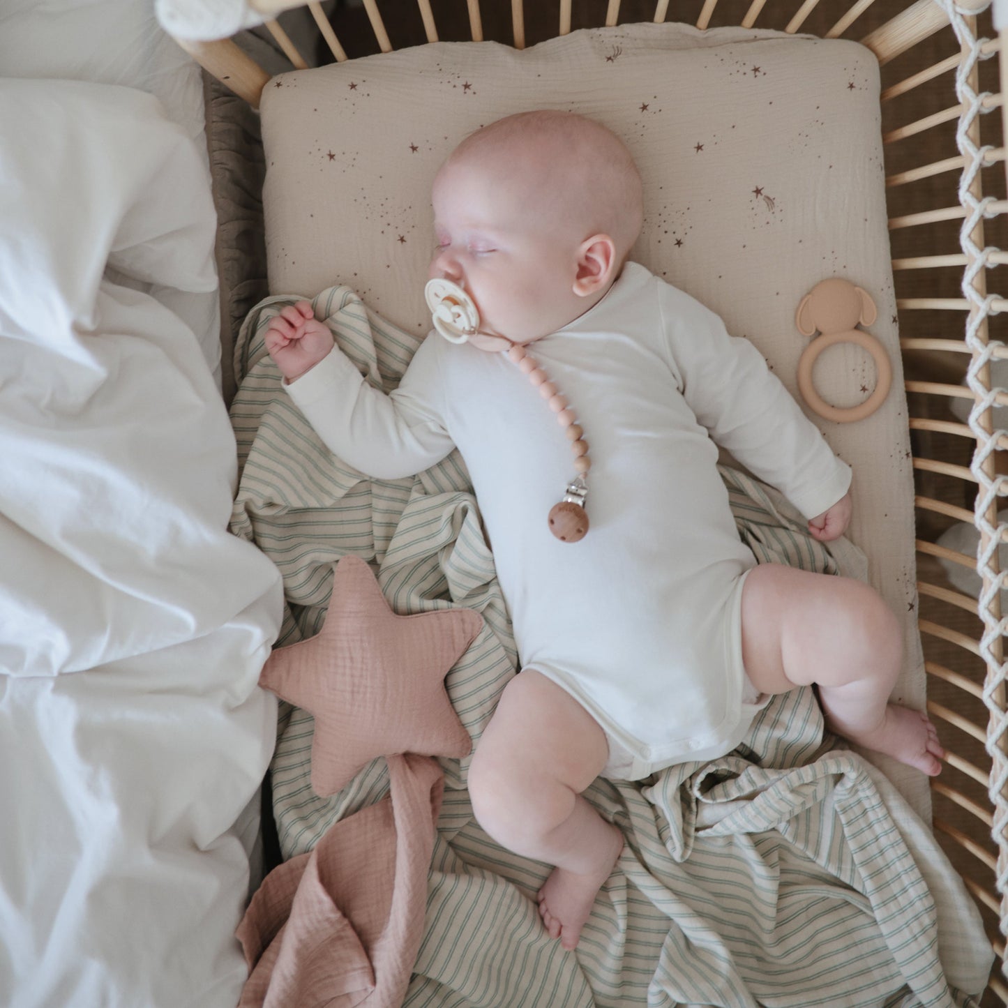 Extra Soft Muslin Crib Sheet - Chickadees Wooden Toys