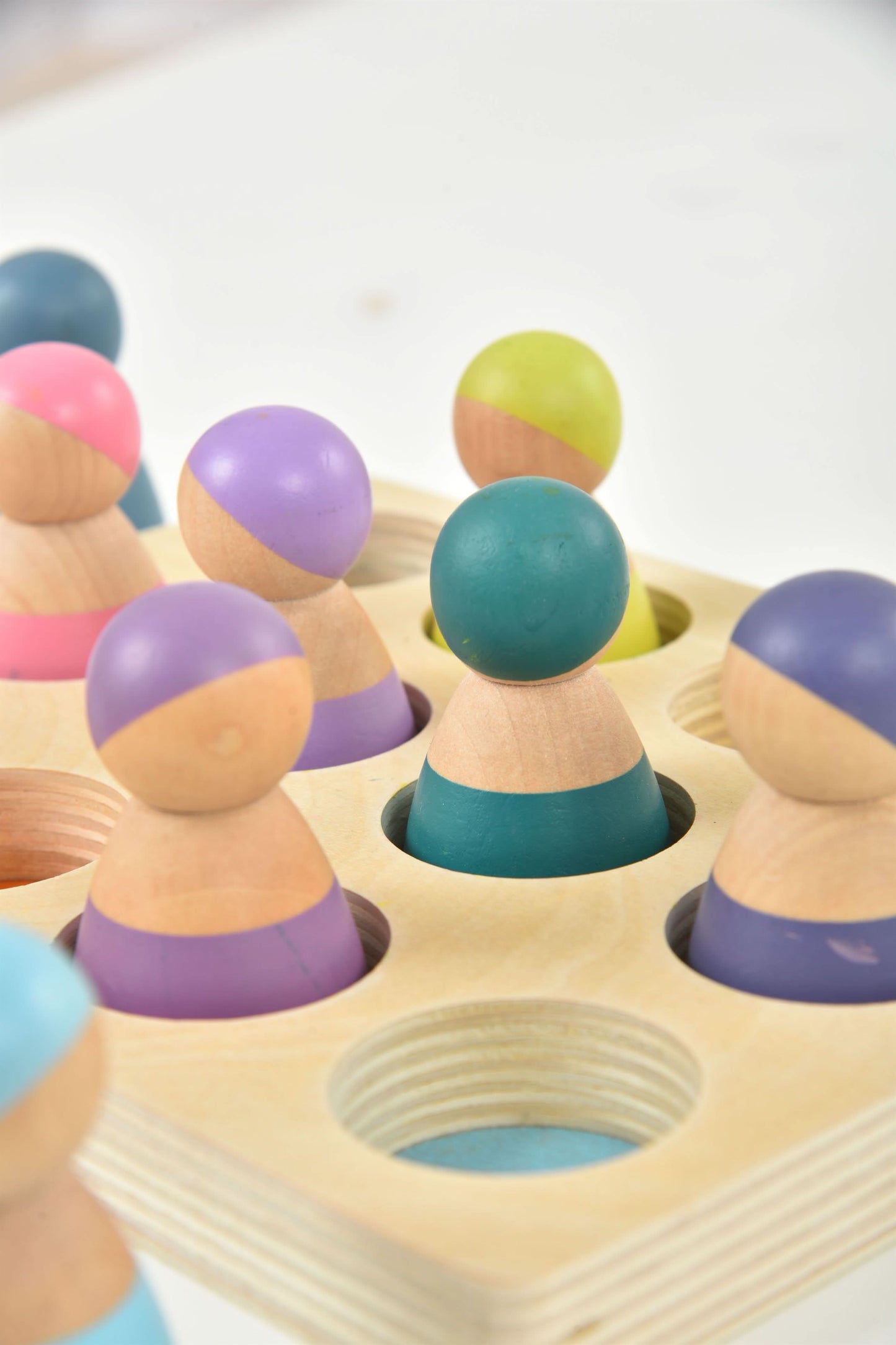 Wooden Rainbow Peg Dolls Figures 12 Piece Set - Chickadees Wooden Toys