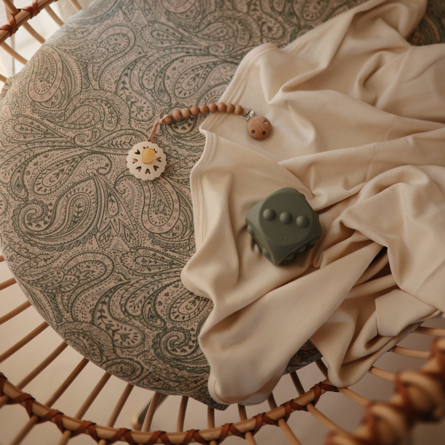 Extra Soft Muslin Crib Sheet - Chickadees Wooden Toys
