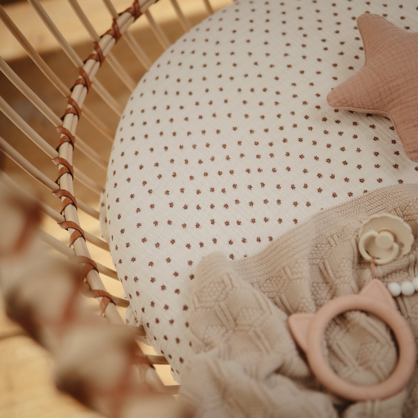 Extra Soft Bassinet Muslin Crib Sheet - Chickadees Wooden Toys