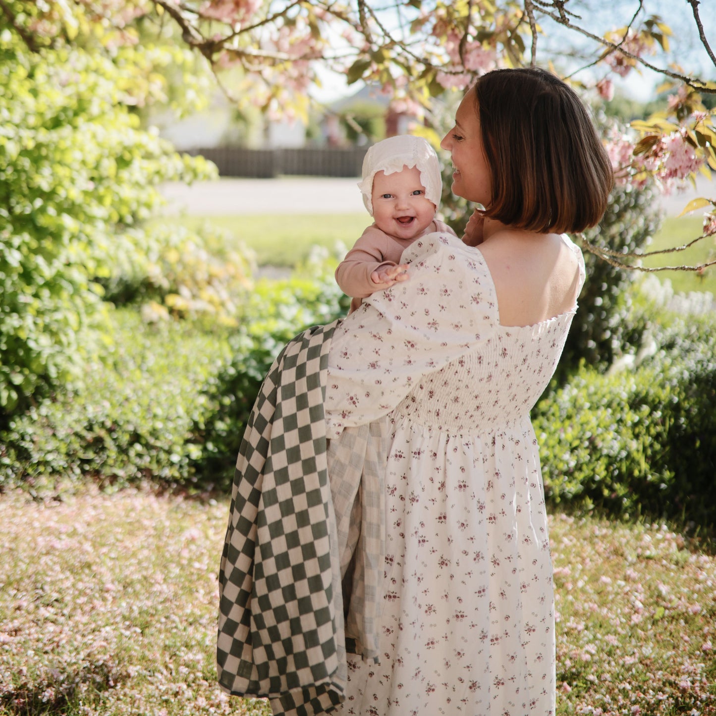 Organic Cotton Muslin Swaddle Blanket - Chickadees Wooden Toys