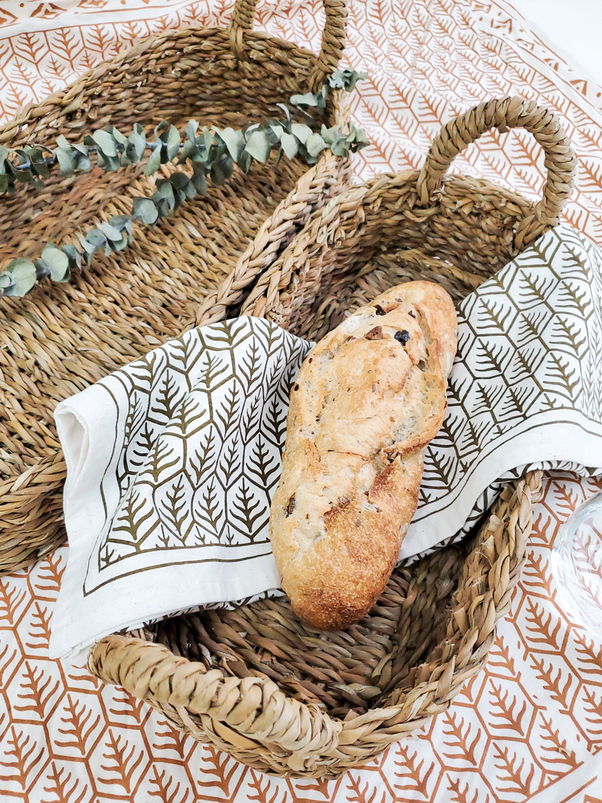 Savar Bread Basket with Natural Handle - Chickadees Wooden Toys