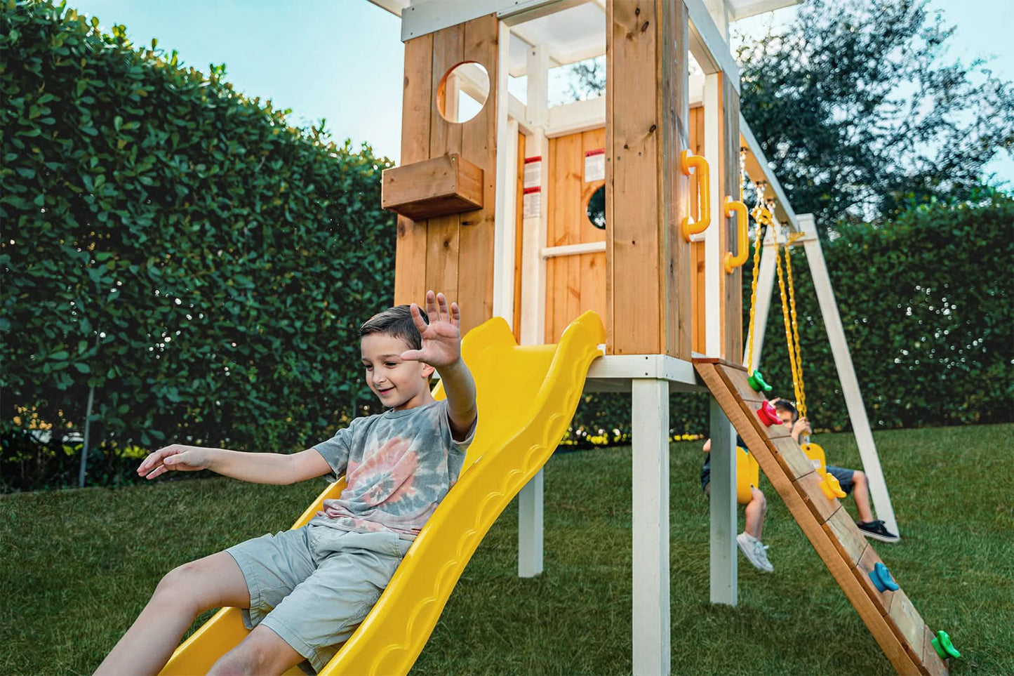 Forest - Modern Backyard Outdoor Swing Set 2 Swings And Trapeze Bar - Chickadees Wooden Toys