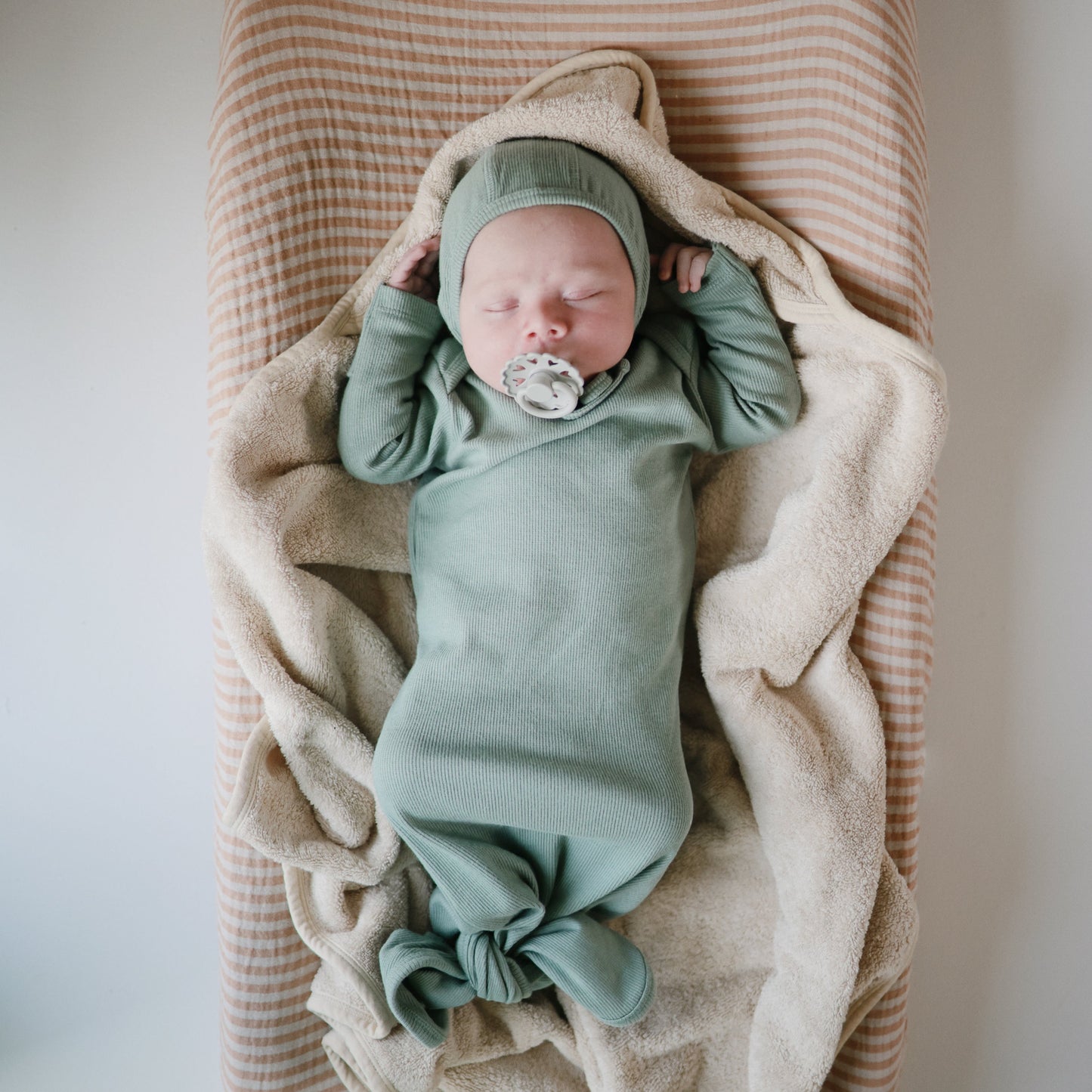 Organic Cotton Baby Hooded Towel - Chickadees Wooden Toys
