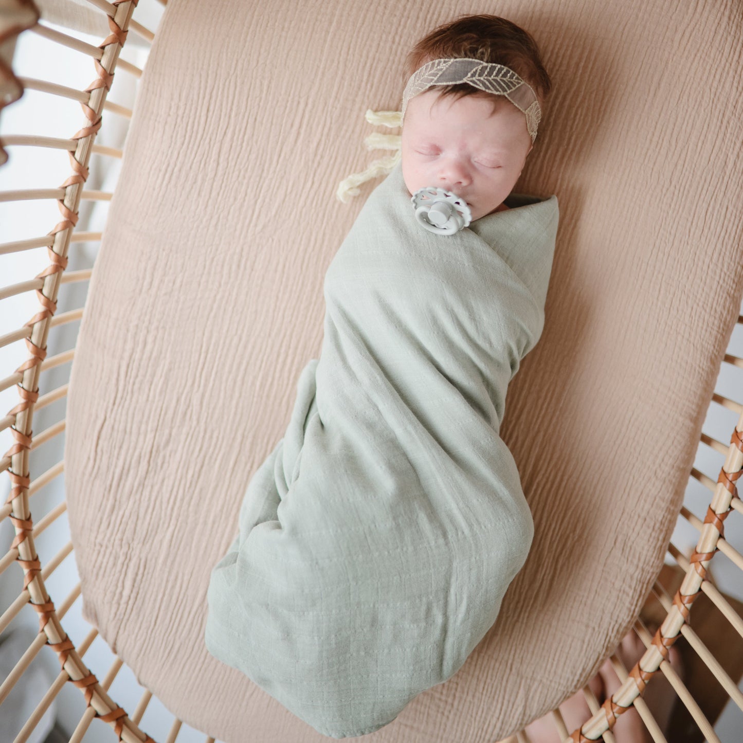 Extra Soft Bassinet Muslin Crib Sheet - Chickadees Wooden Toys