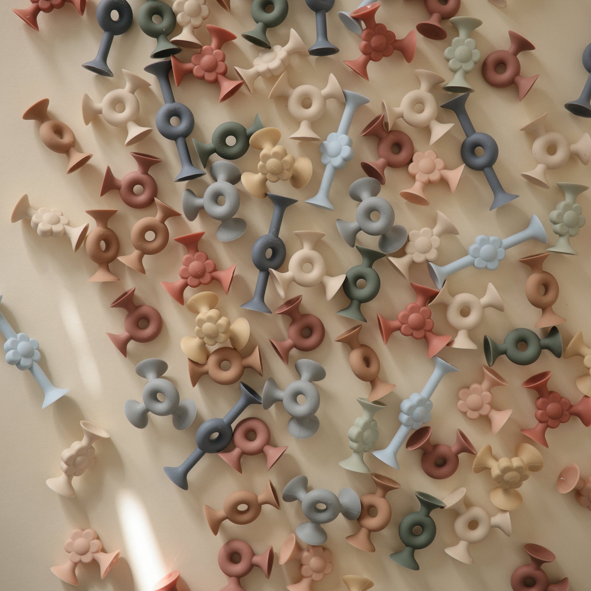 Daisy Silicone Suction Builders - Chickadees Wooden Toys