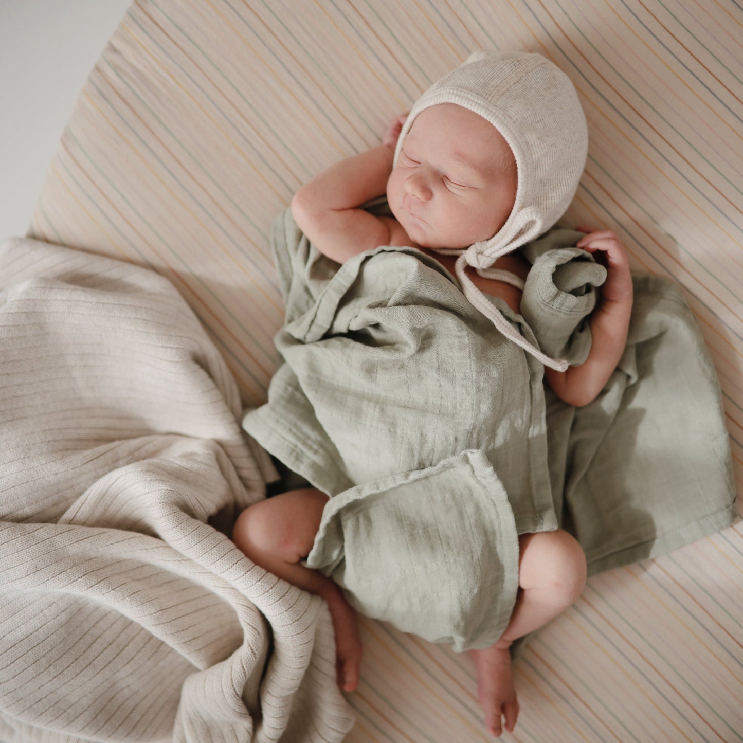 Extra Soft Muslin Crib Sheet - Chickadees Wooden Toys
