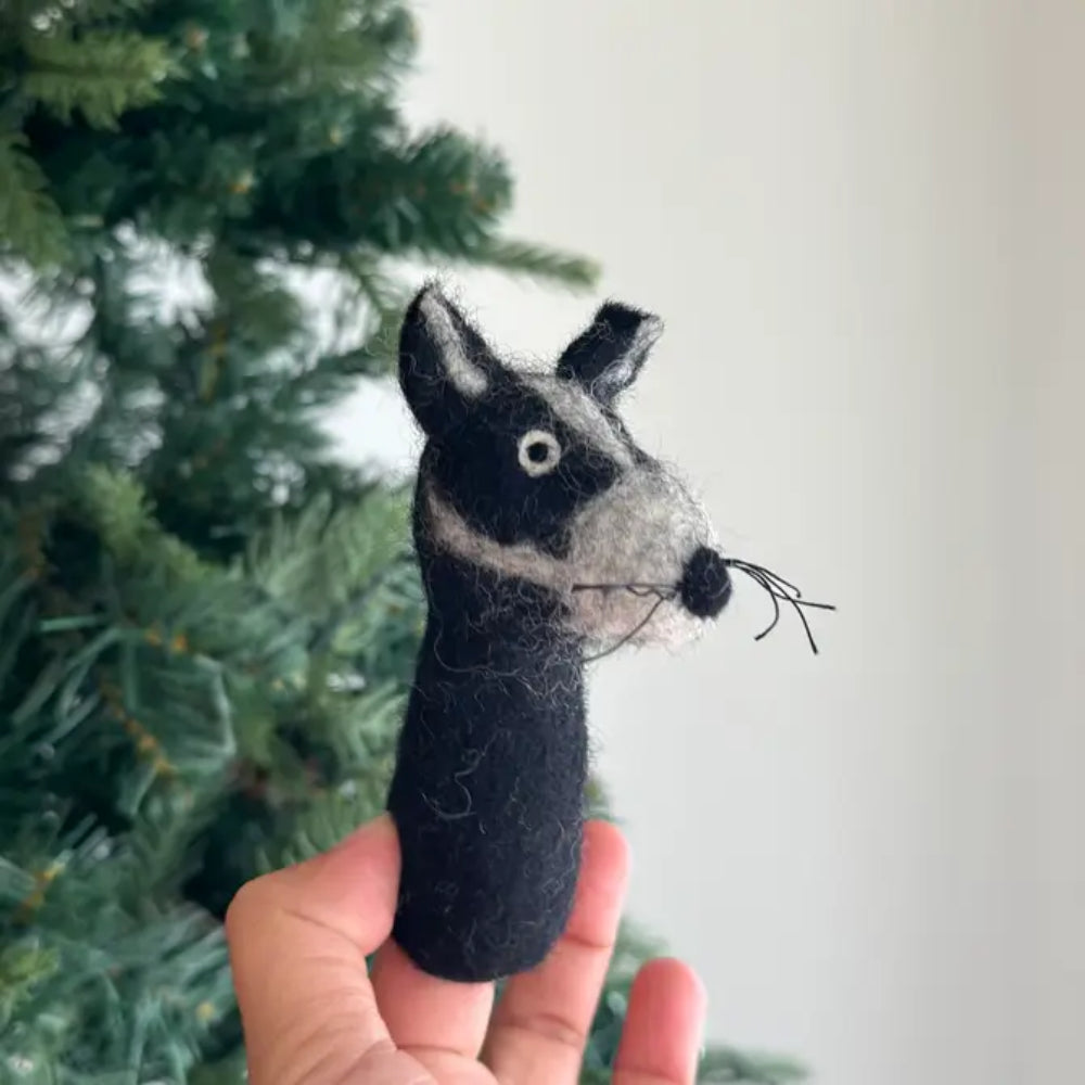 Felt Finger Puppet - Badger - Chickadees Wooden Toys