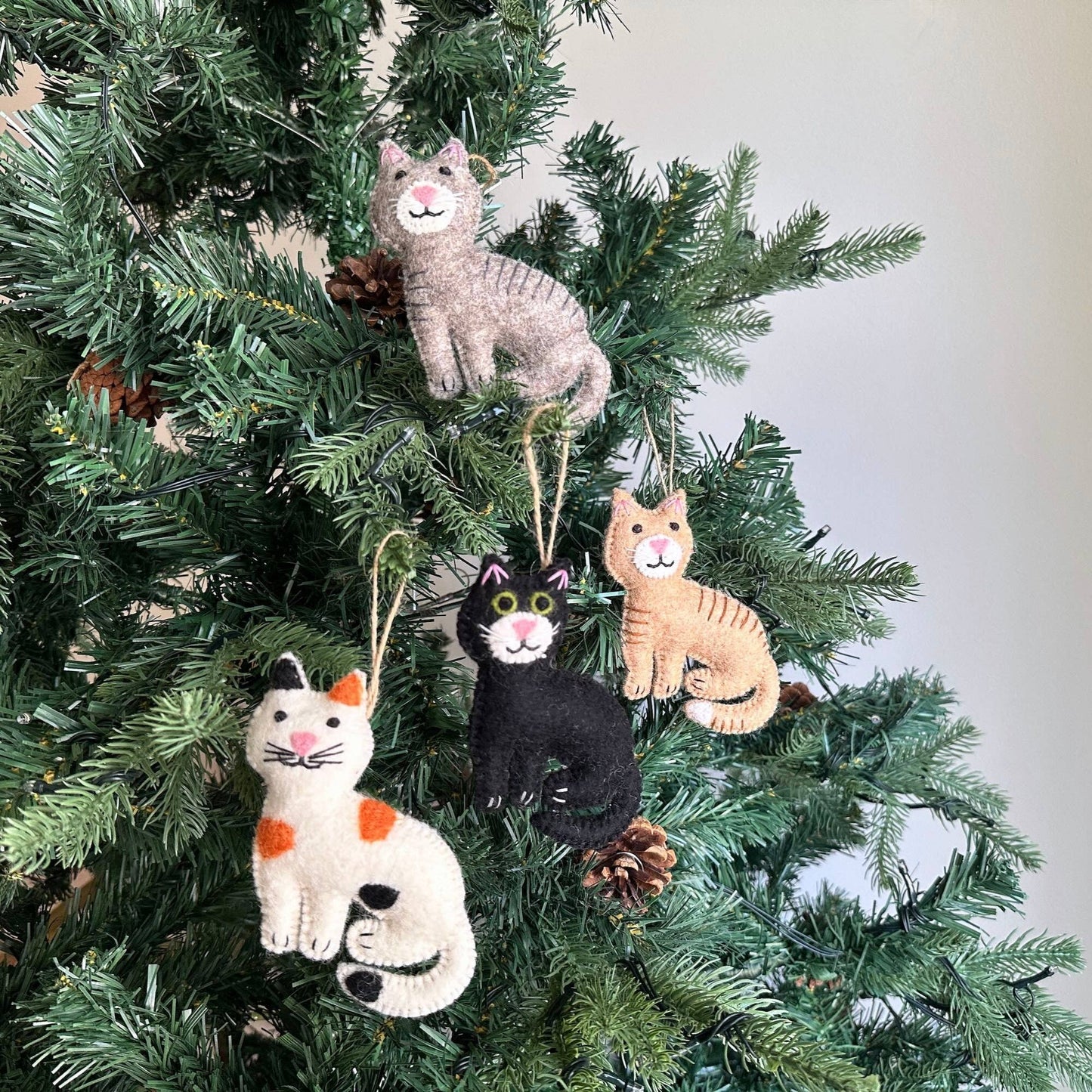 Felt Ornament - Stitched Cat - Chickadees Wooden Toys