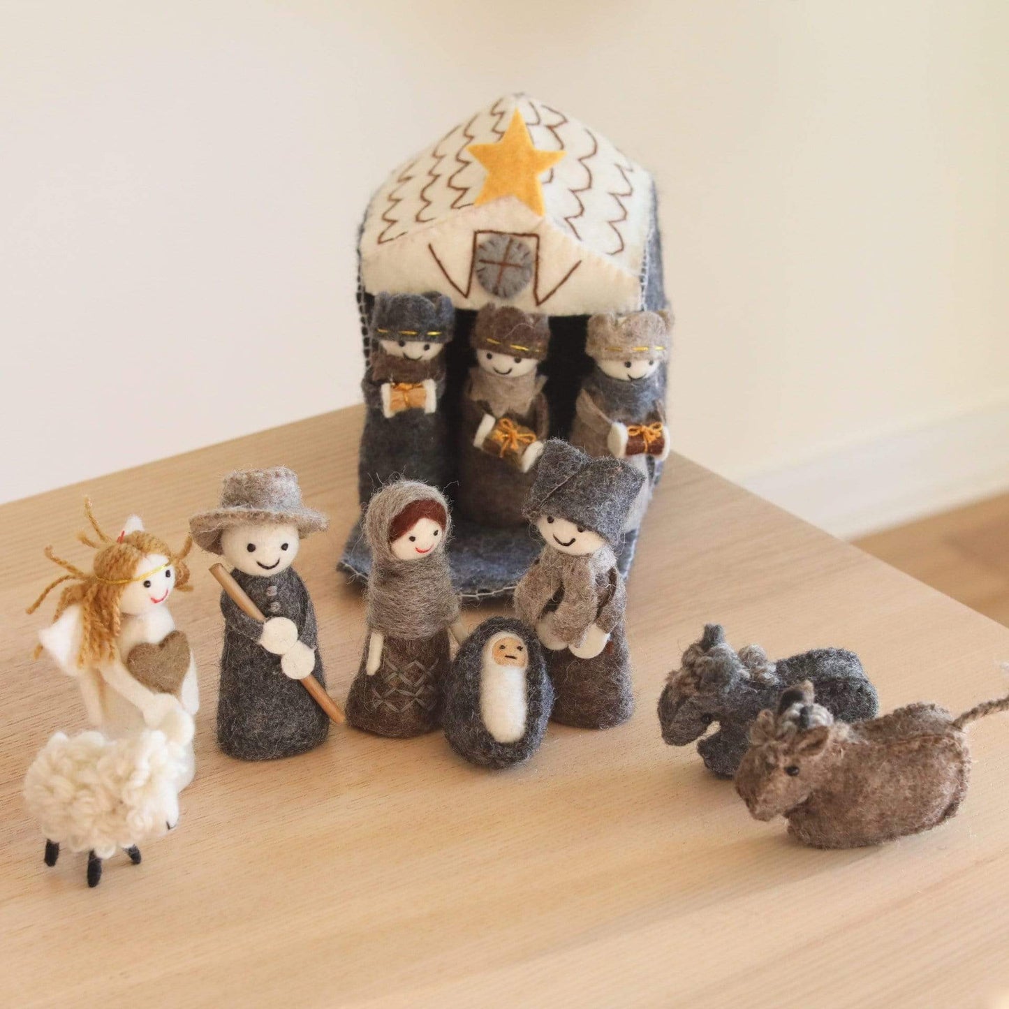 Finger Puppet Story Set—Nativity Scene - Chickadees Wooden Toys