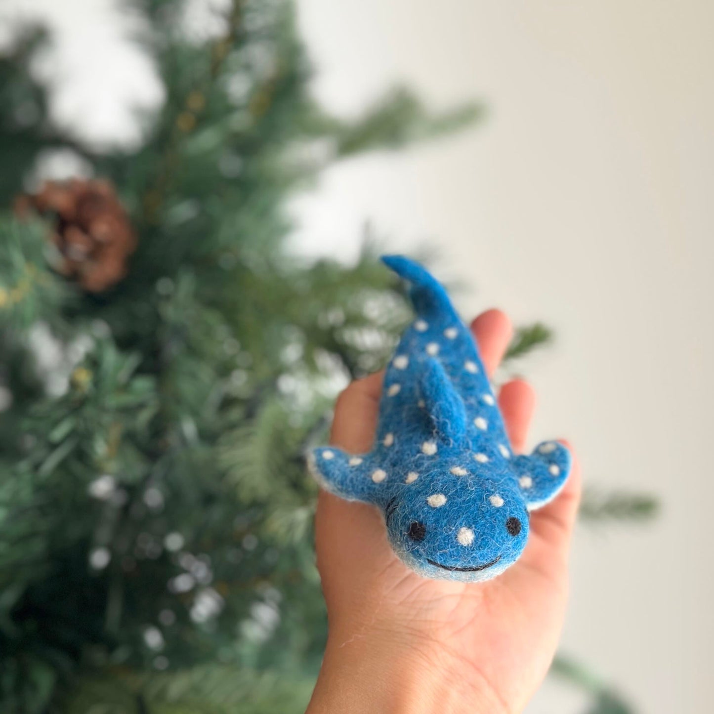Finger Puppet: Whale Shark - Chickadees Wooden Toys