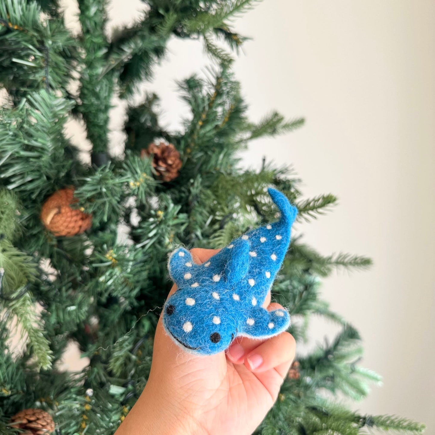 Finger Puppet: Whale Shark - Chickadees Wooden Toys