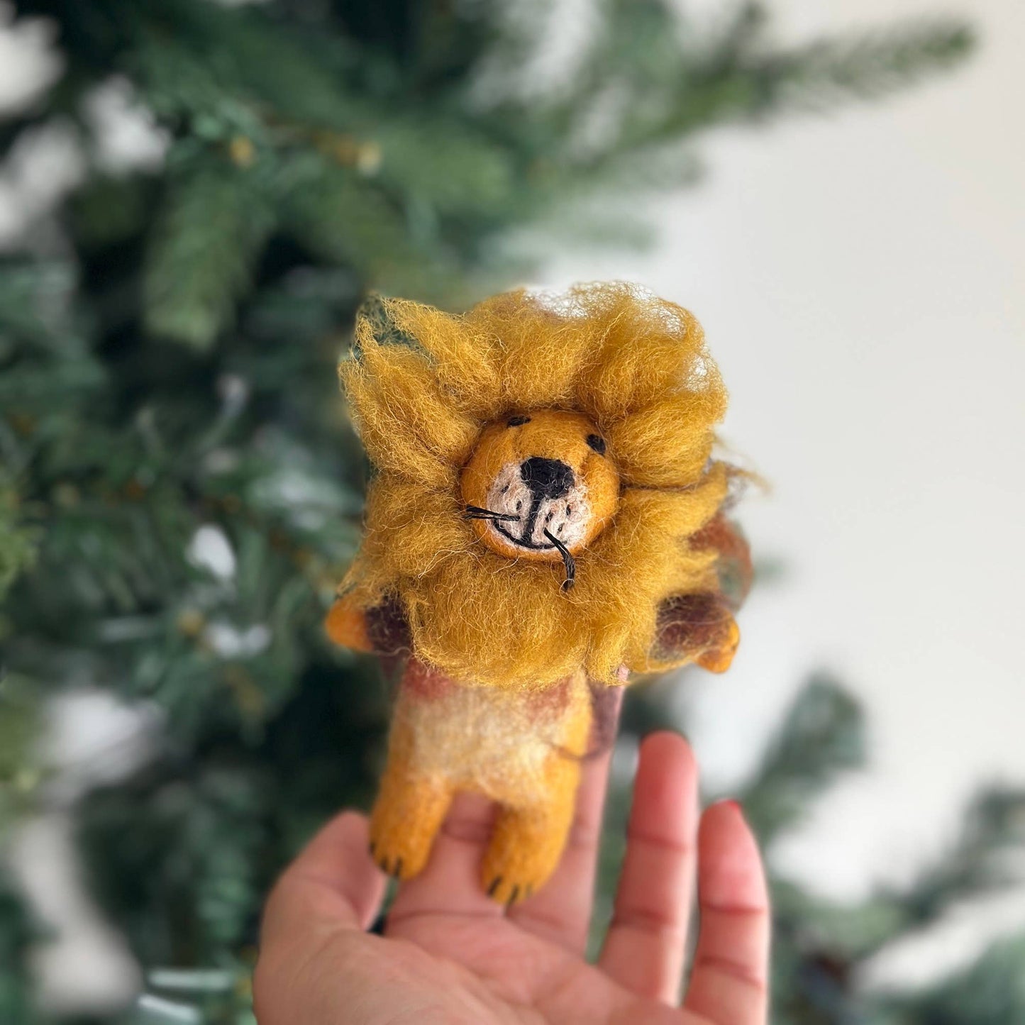 Fluffy Lion Finger Puppet - Chickadees Wooden Toys