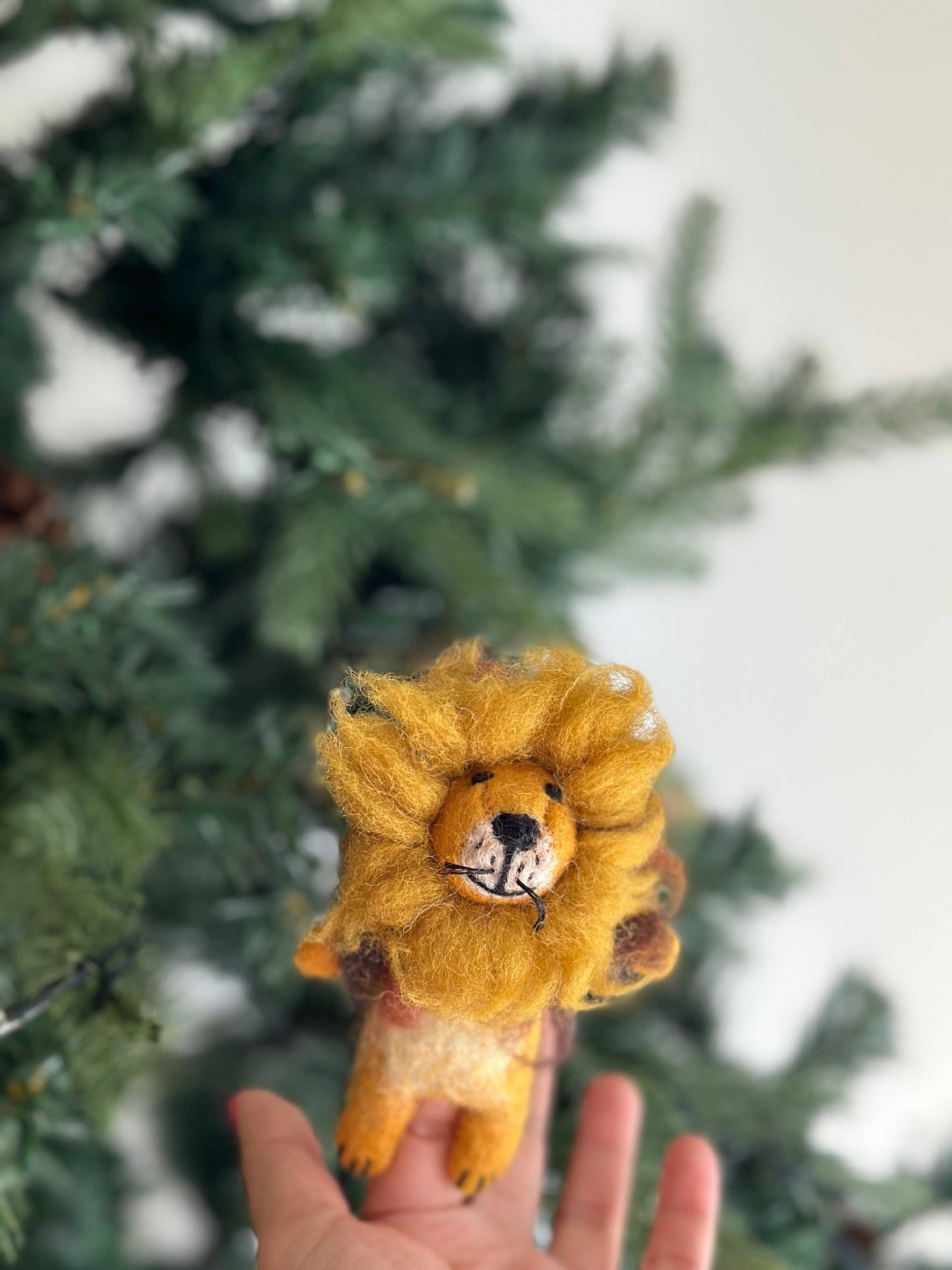 Fluffy Lion Finger Puppet - Chickadees Wooden Toys