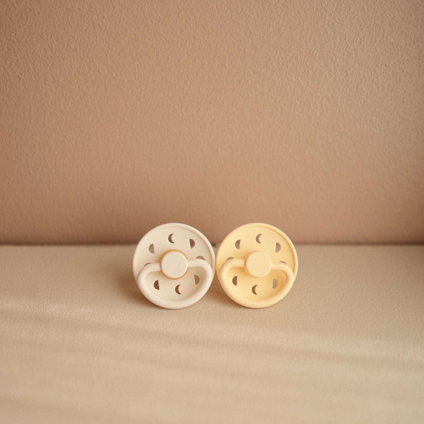 FRIGG Moon Natural Rubber Pacifier 2-Pack - Chickadees Wooden Toys