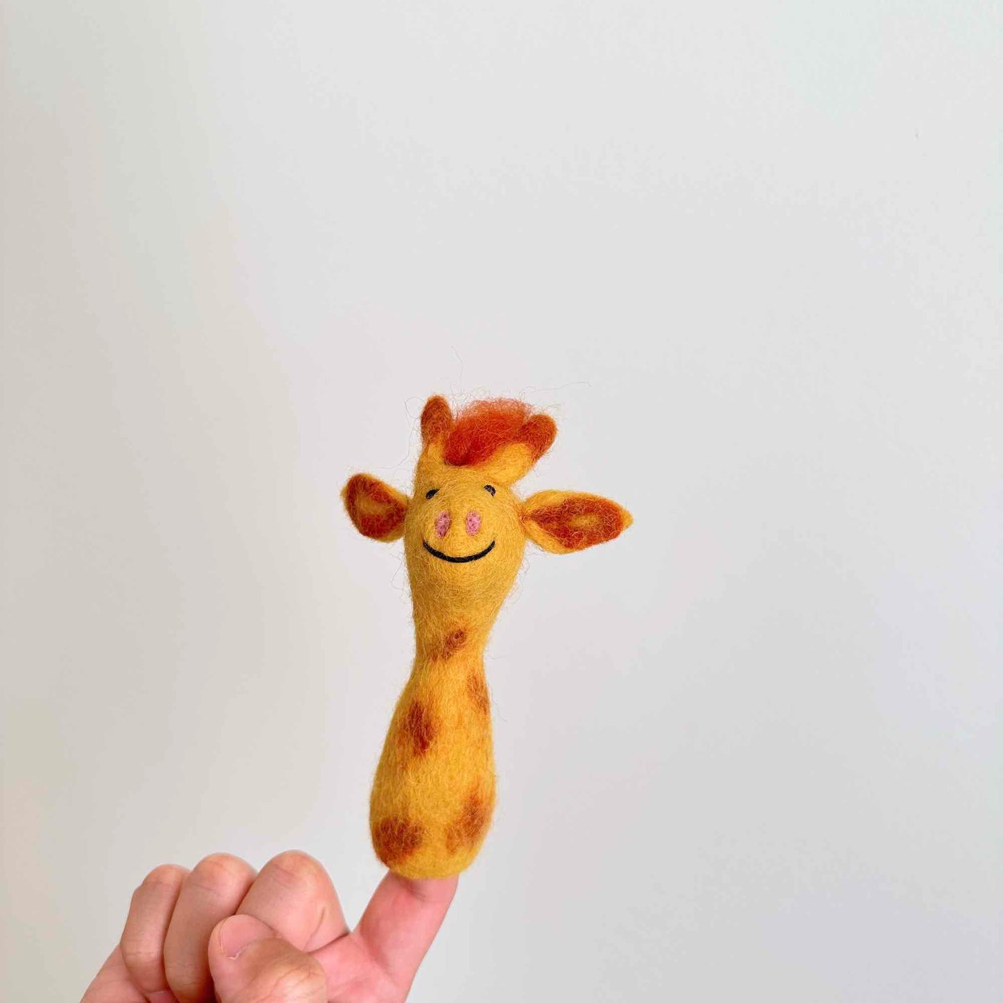 Giraffe Finger Puppet - Chickadees Wooden Toys
