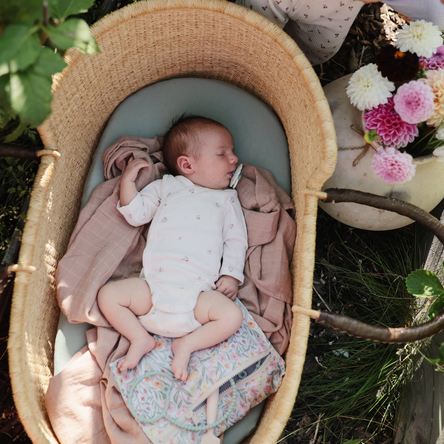 Organic Cotton Muslin Swaddle Blanket - Chickadees Wooden Toys