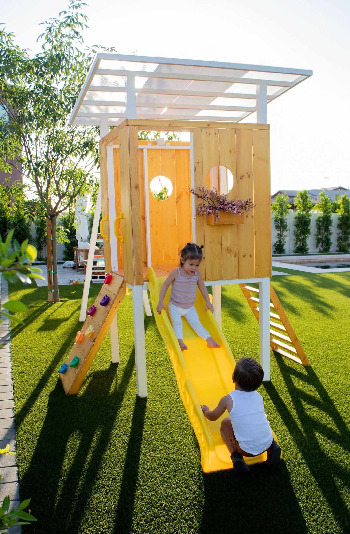 Forest - Modern Backyard Outdoor Swing Set 2 Swings And Trapeze Bar - Chickadees Wooden Toys