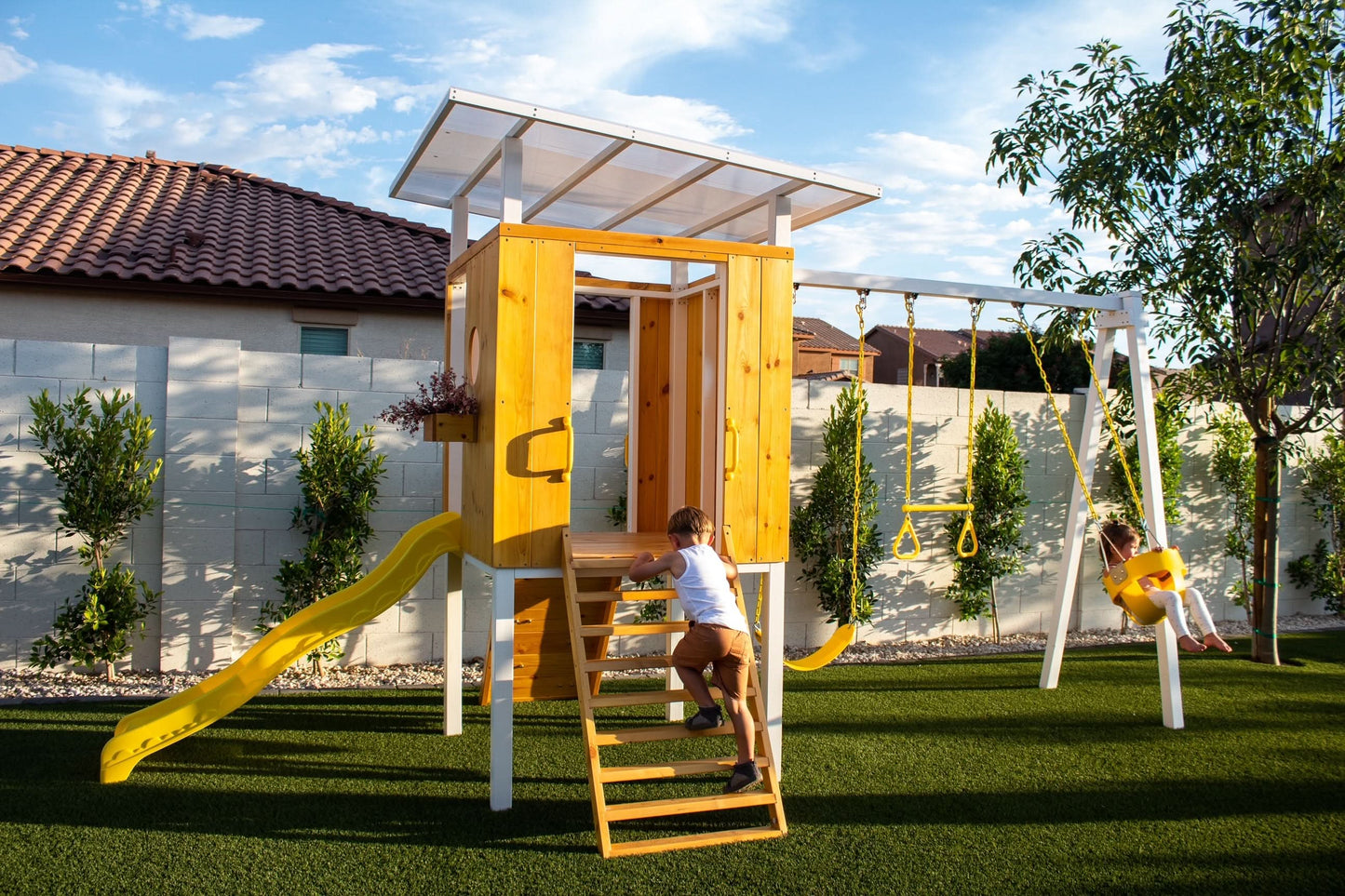 Forest - Modern Backyard Outdoor Swing Set 2 Swings And Trapeze Bar - Chickadees Wooden Toys