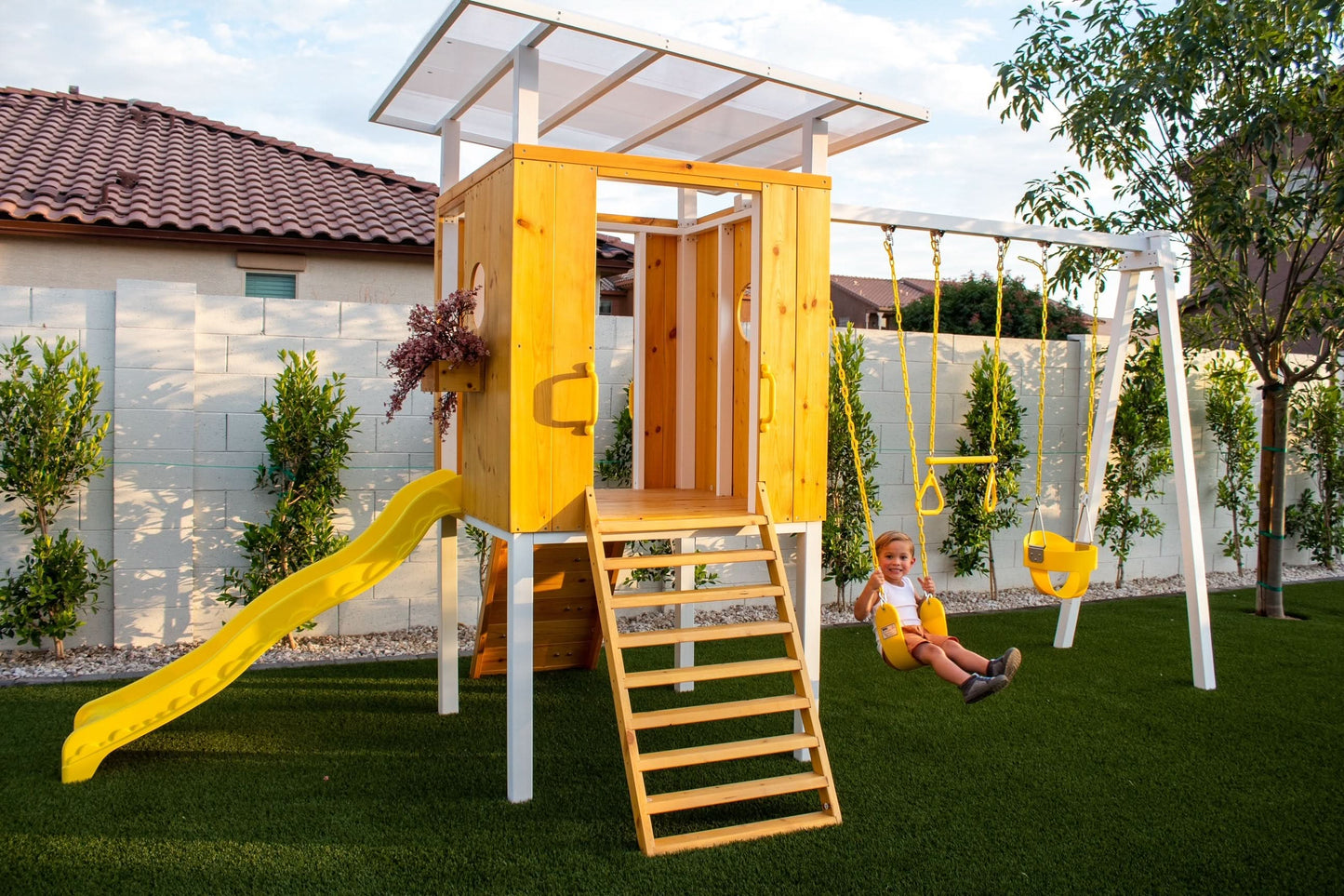 Forest - Modern Backyard Outdoor Swing Set 2 Swings And Trapeze Bar - Chickadees Wooden Toys