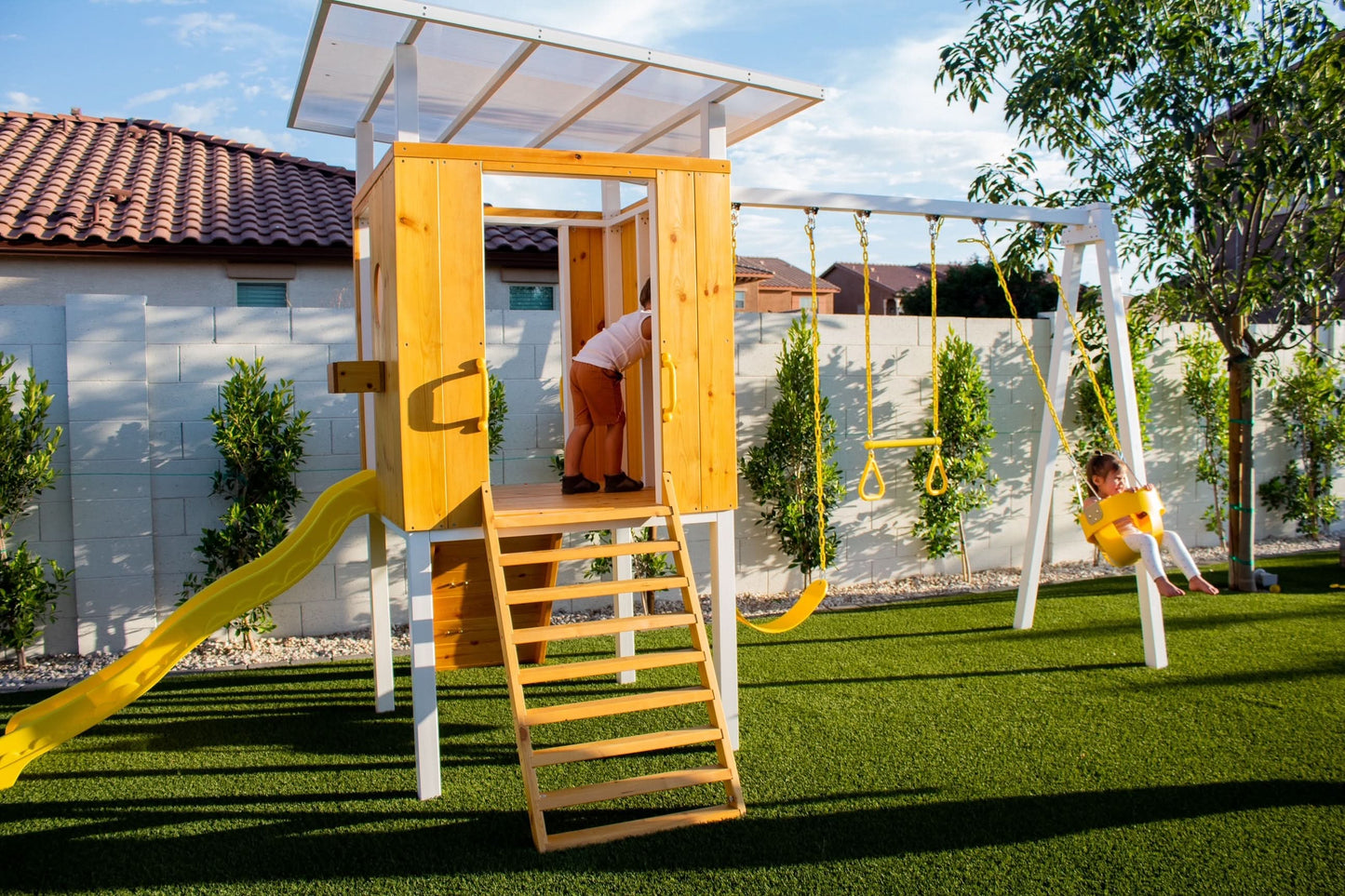 Forest - Modern Backyard Outdoor Swing Set 2 Swings And Trapeze Bar - Chickadees Wooden Toys