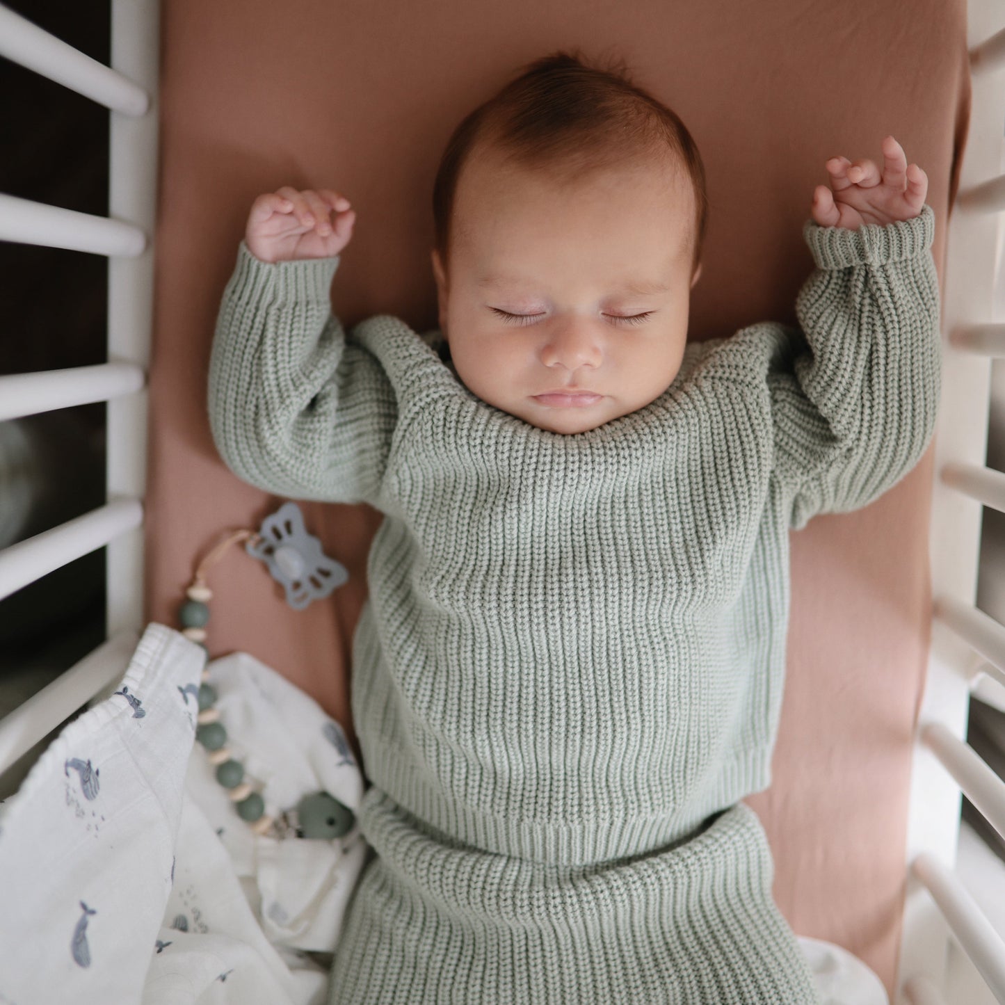 Stretchy Bassinet Sheet - Chickadees Wooden Toys