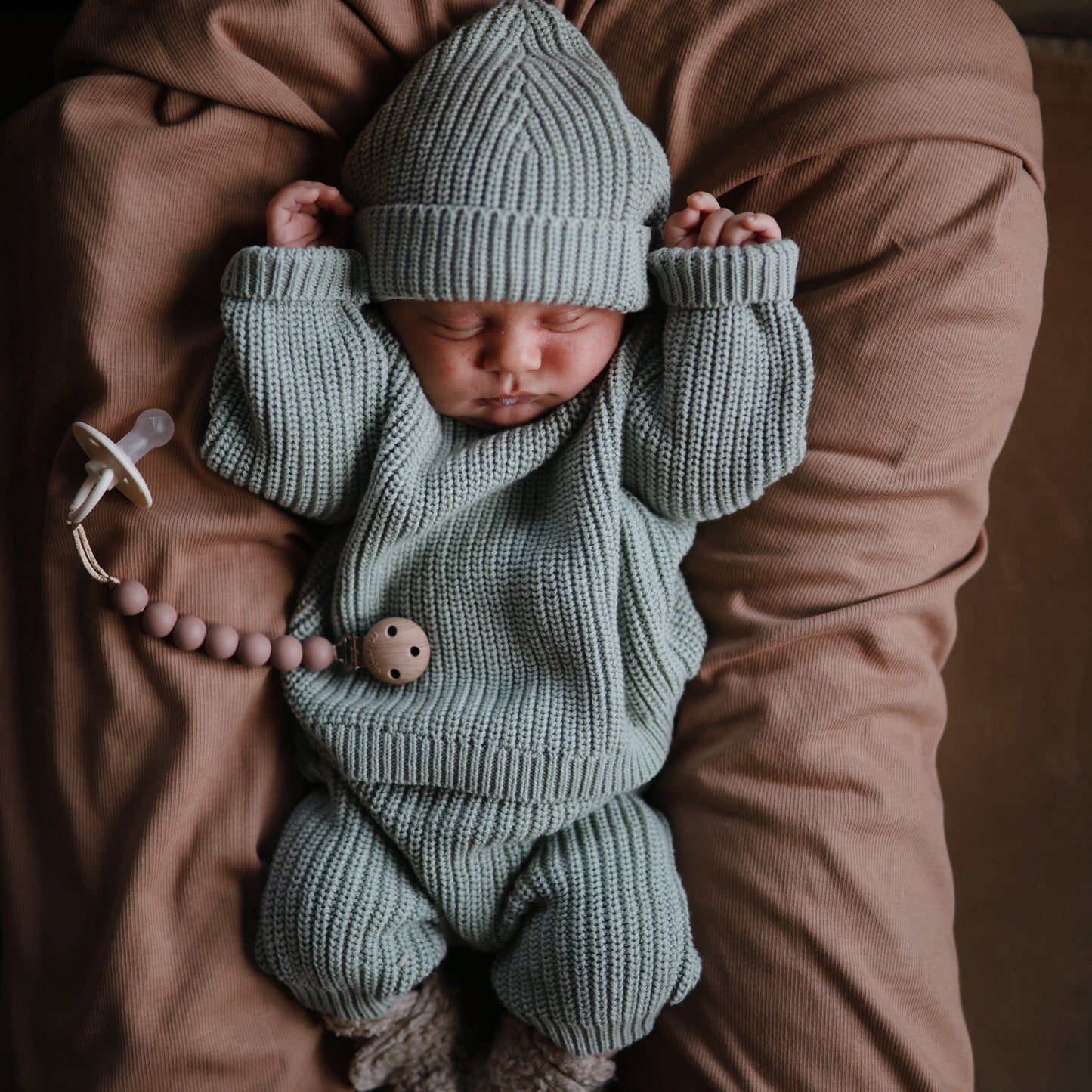Chunky Knit Sweater - Chickadees Wooden Toys